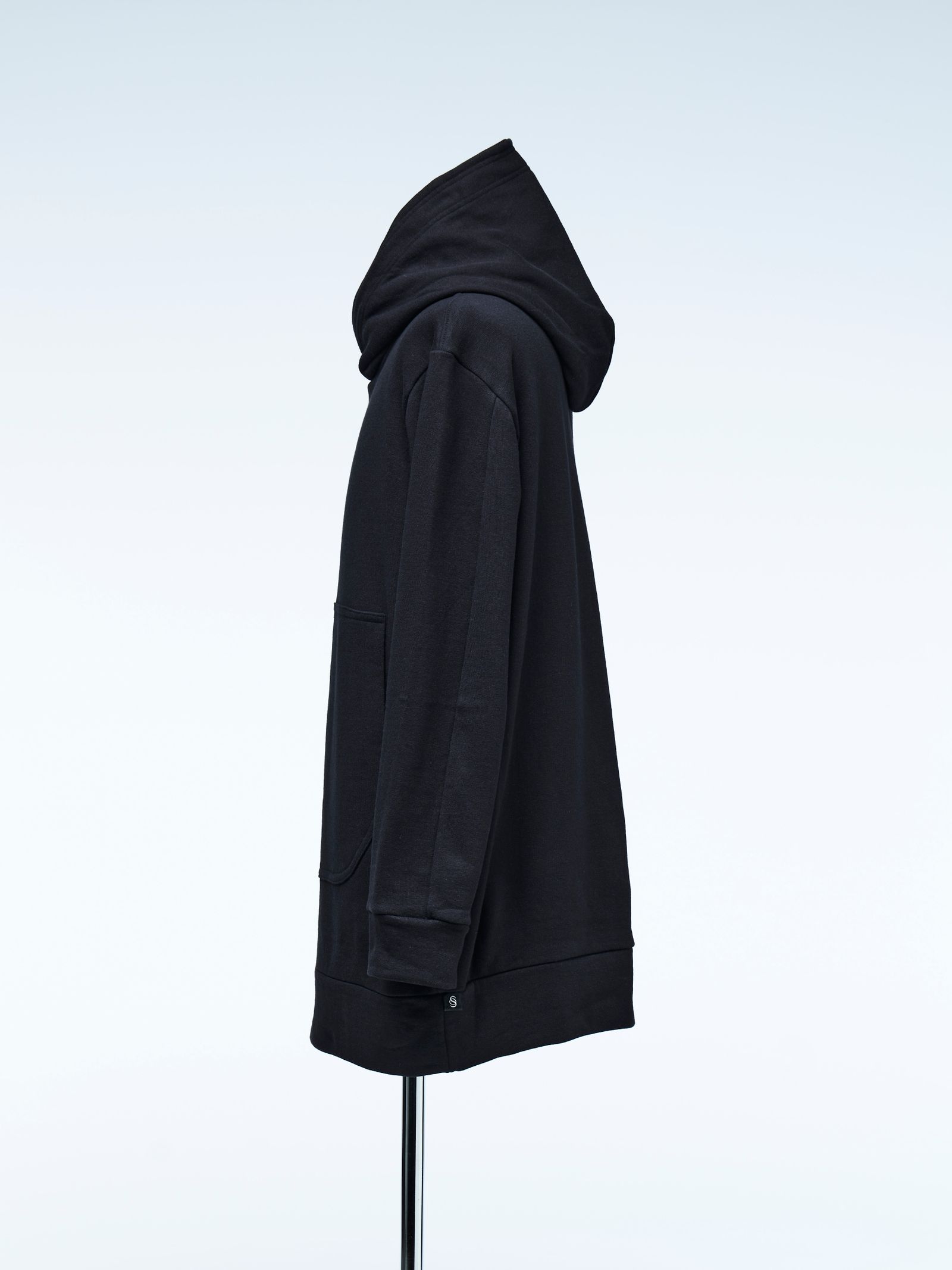 《予約品4月23日18時締め》 LooseHoodie / パーカー  / ブラック 【THE ONENESS】 6月中入荷予定