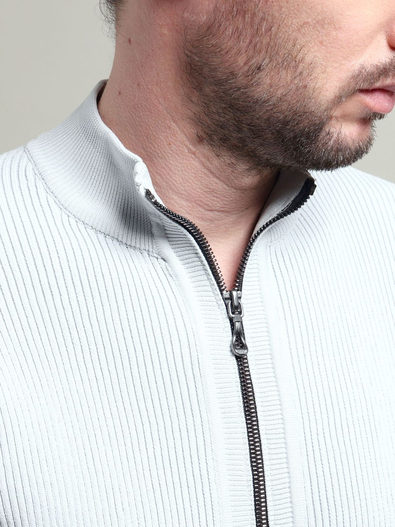 フルジップスタンドニットブルゾン / ライトグレー 【HIDEAWAYS BLACK】