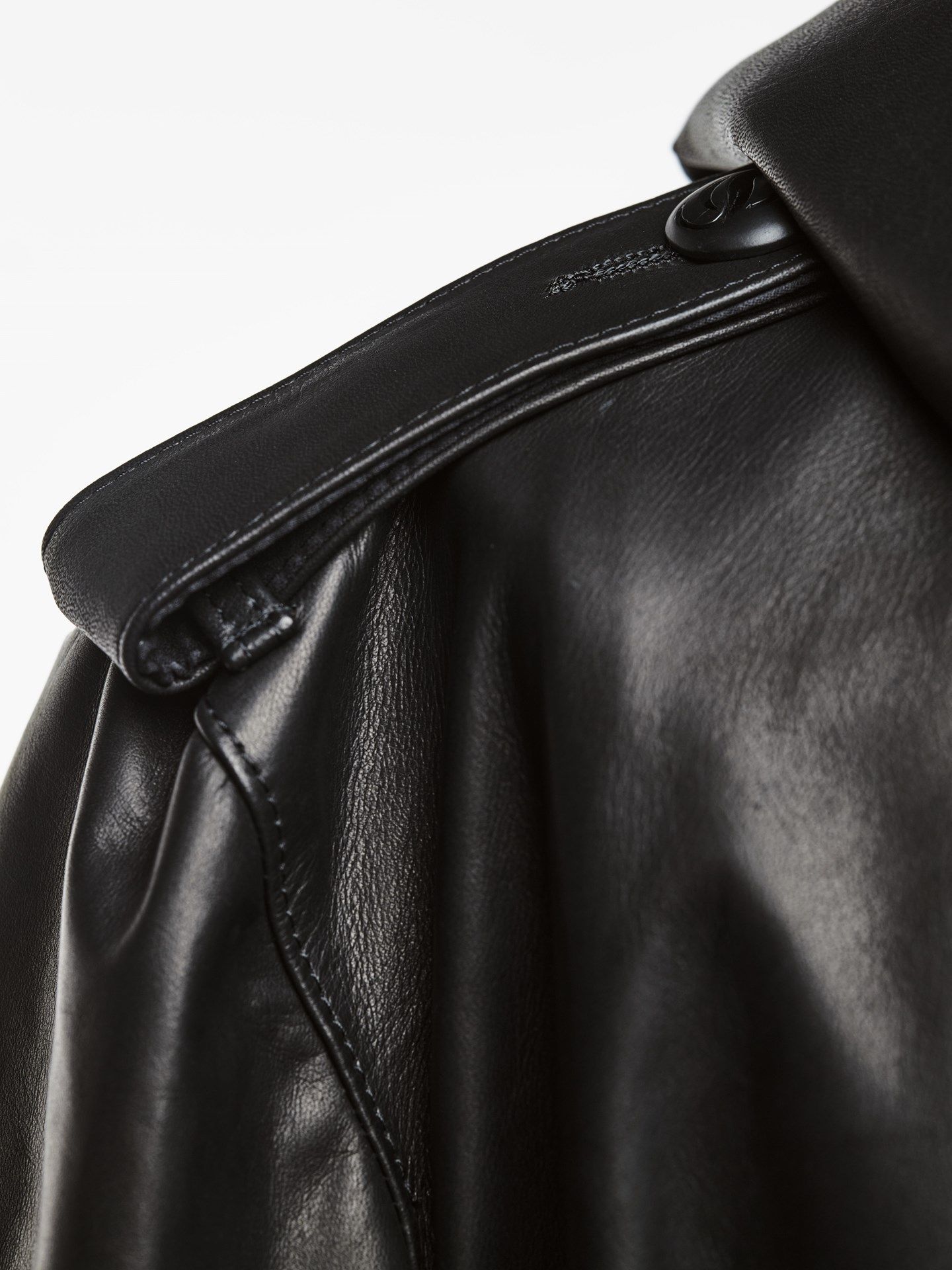 《予約品》 LeatherDrapeHoodie / レザーフードジャケット / ブラック 【THE ONENESS】