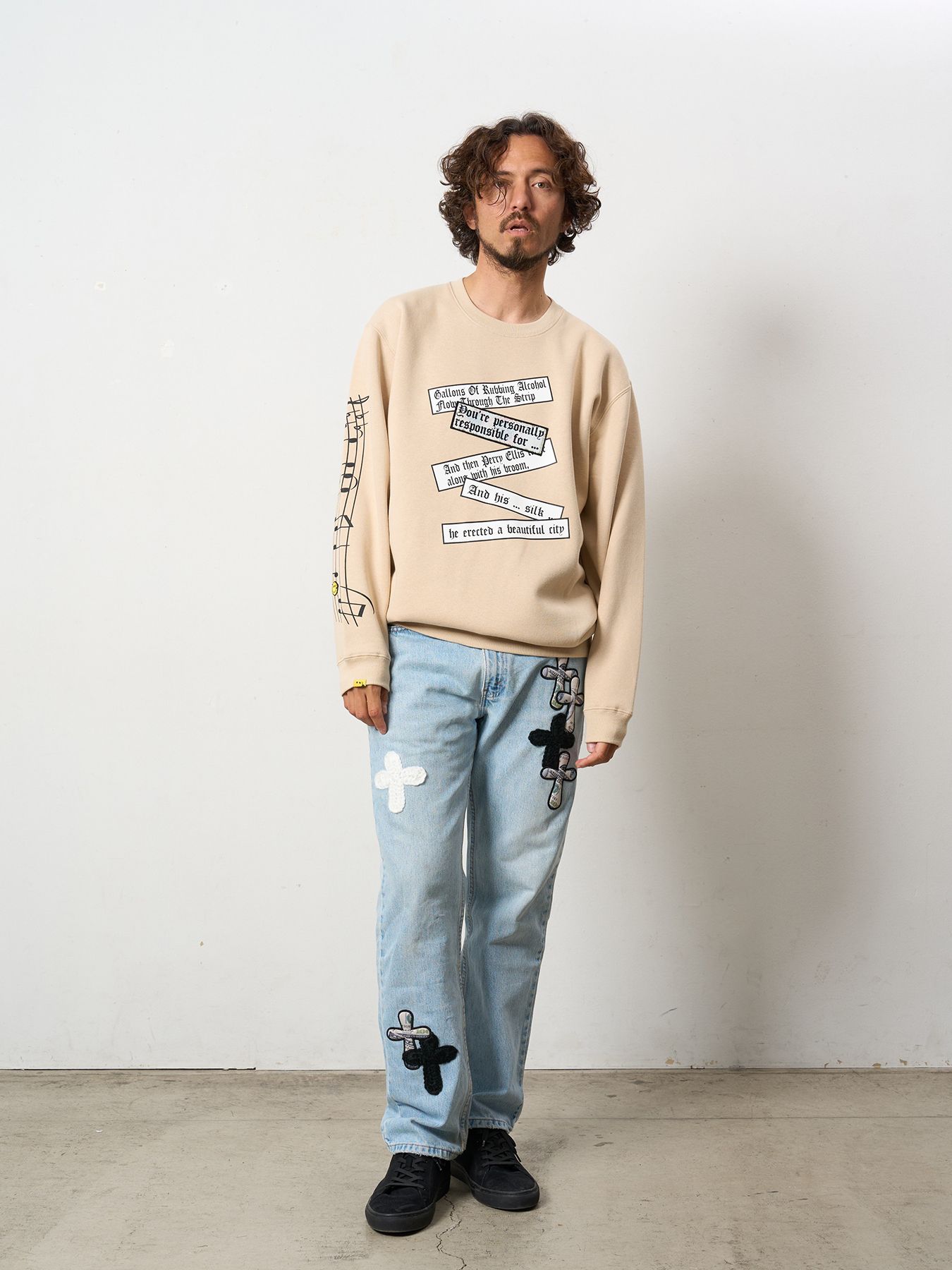 【予約品 5月8日(木) AM10時 締切】 TC裏毛起毛 リリック リボン シークインMUSICプリント スウェットシャツ / ベージュ