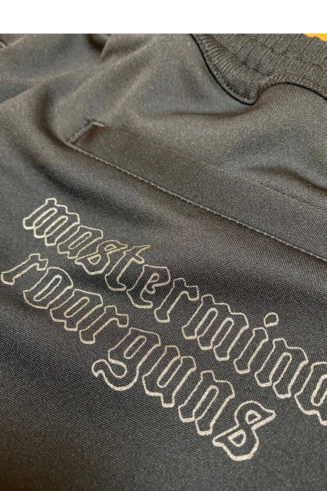 限定TRACK PANTSダンボールジャージ黒【roarguns×MASTERMIND WORLD】