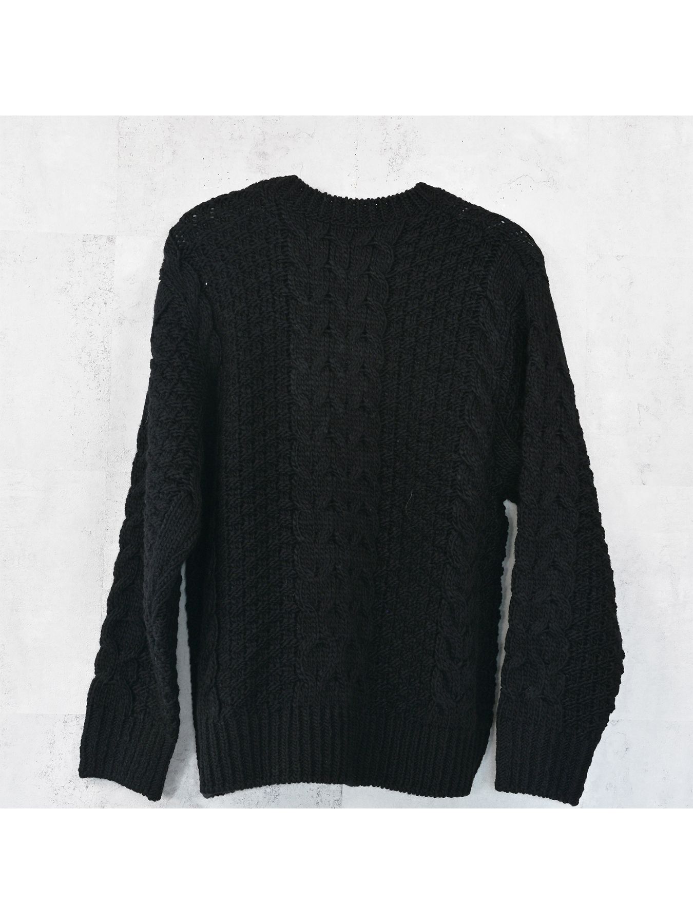 【予約品 9月6日(日) 締切】CABLE LAW SWEATER / ケーブル編みローゲージセーター / ブラック