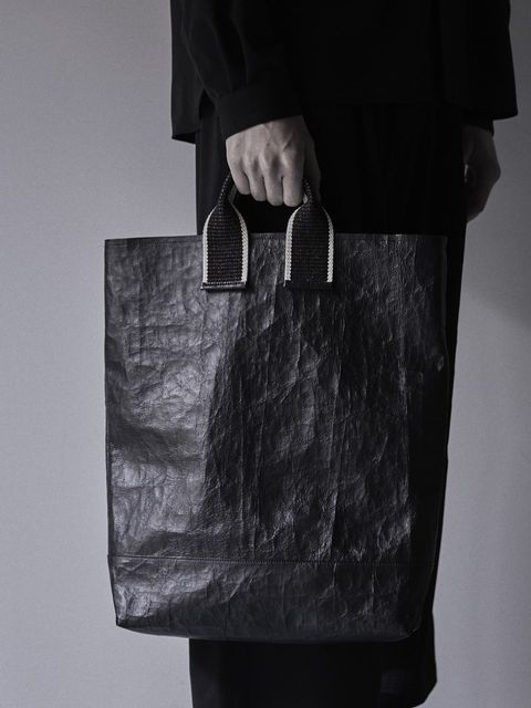 《予約品》 Dyneema® Leather トートバッグ  / ブラック / 即納