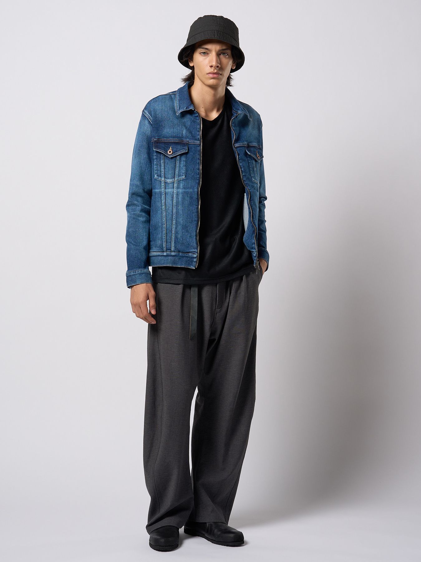 【予約品 9月23日(火) 締切】relax banana slacks / リラックス バナナスラックス / チャコール