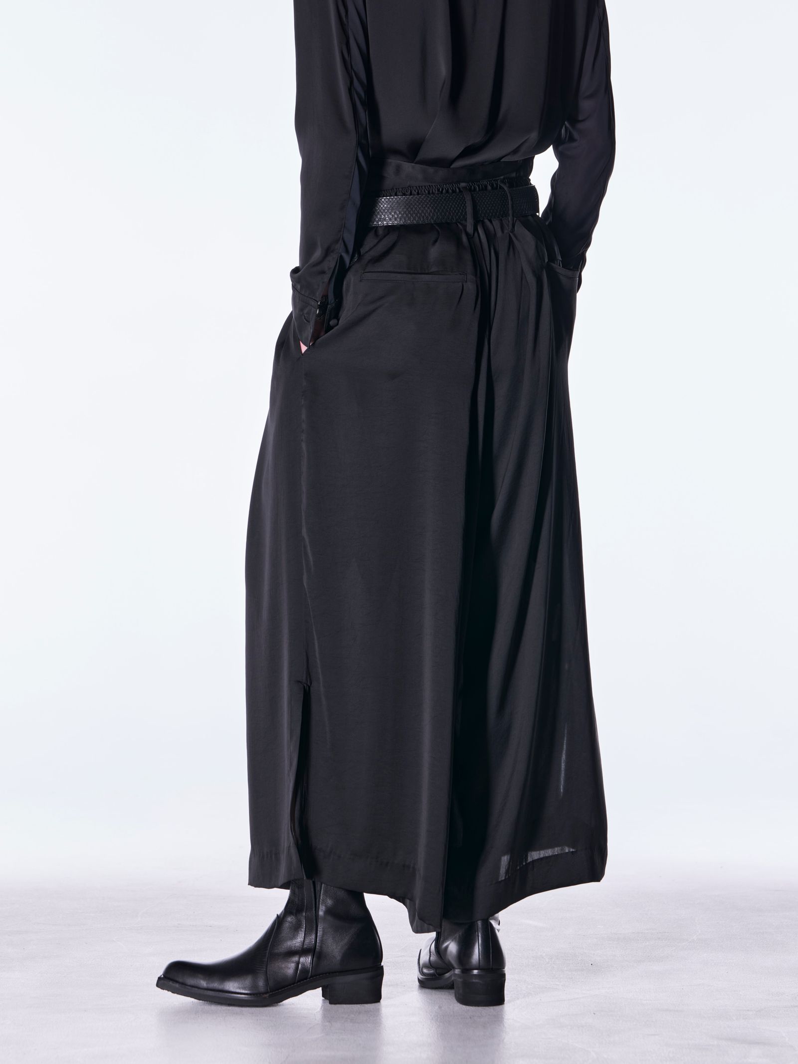 【予約品 6月29日(月) 締切】Vintage Satin Wide Tuck Slacks / ワイドタックスラックス / ブラック