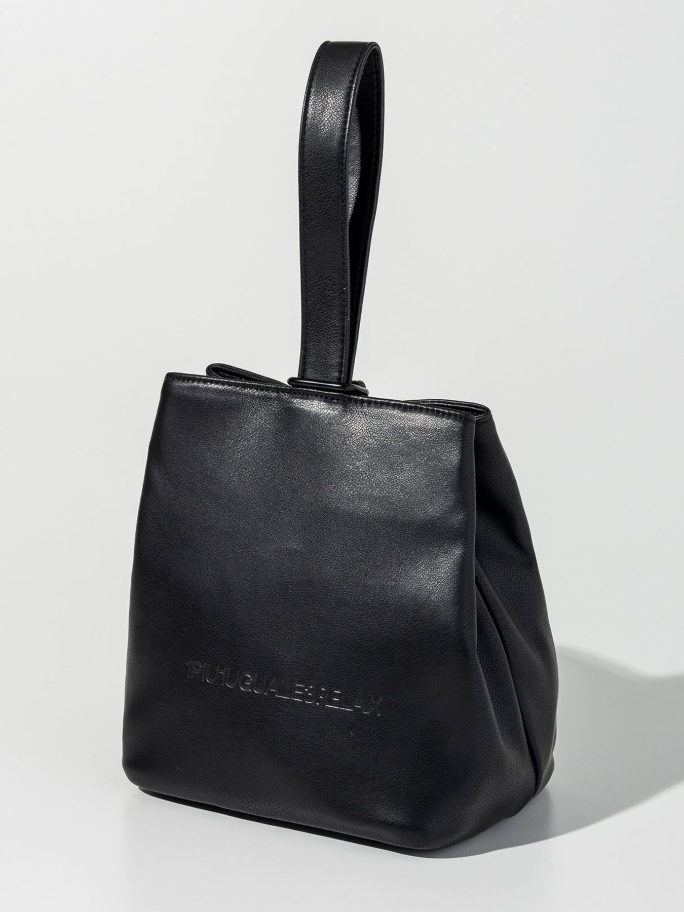 PU LEATHER MINIMALIST KINCHAKU / シンセティックレザーミニバック / ブラック