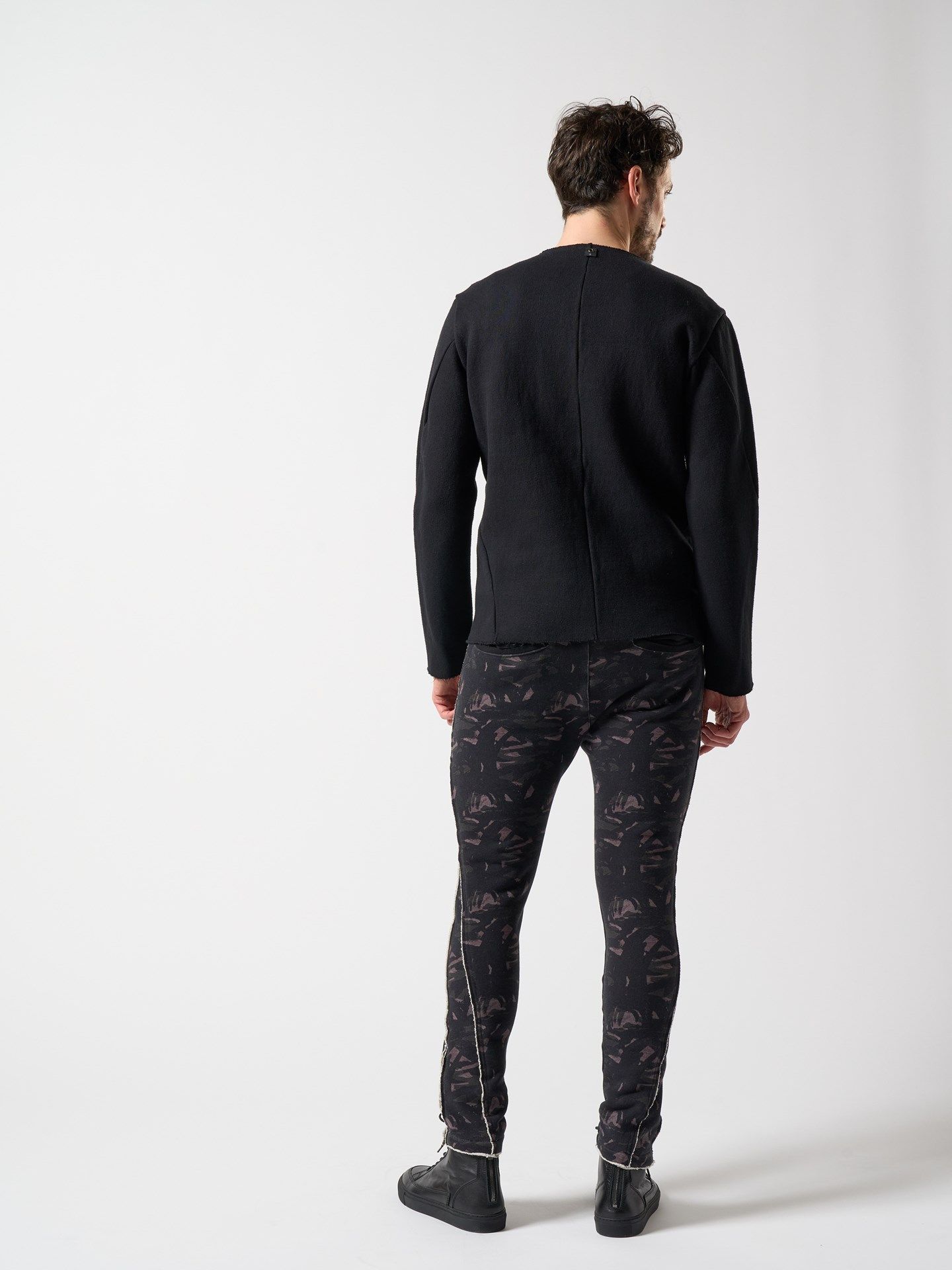 【予約品】 hem zip seam pants / スリムパンツ / ブラック・カモ