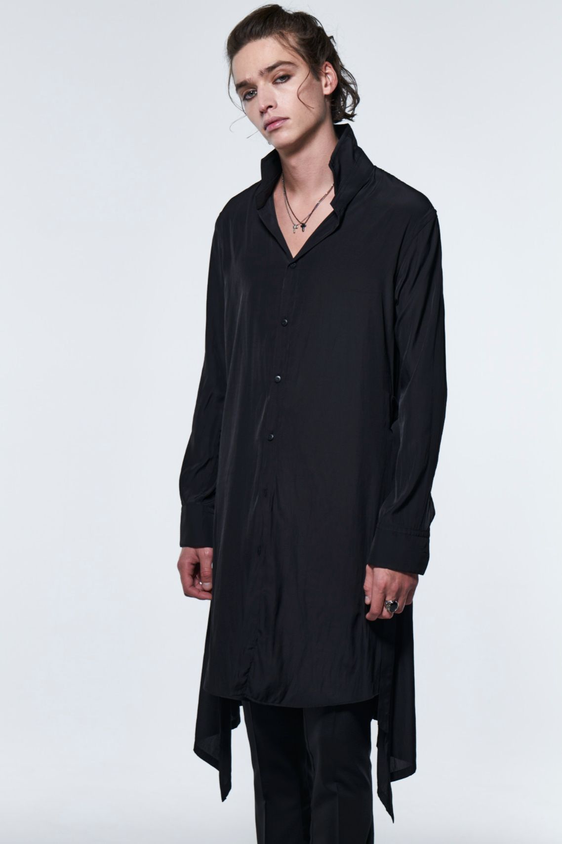 《予約品》 StandCollarFlareShirt / ブラック 【kiryuyrik】 2023 3月入荷予定