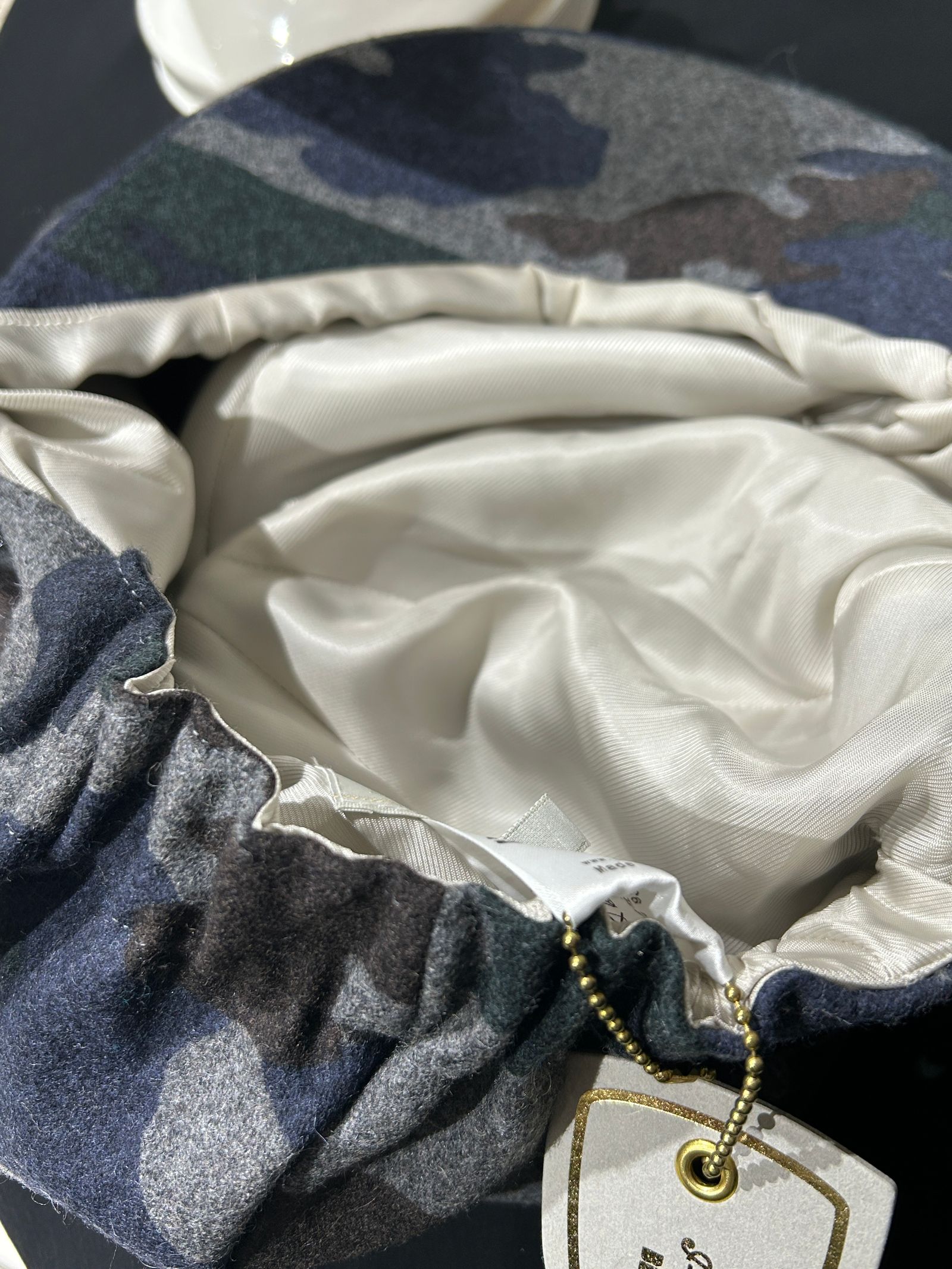 CAMOUFLAGE ウールビックキャスケット 【A(LeFRUDE)E】