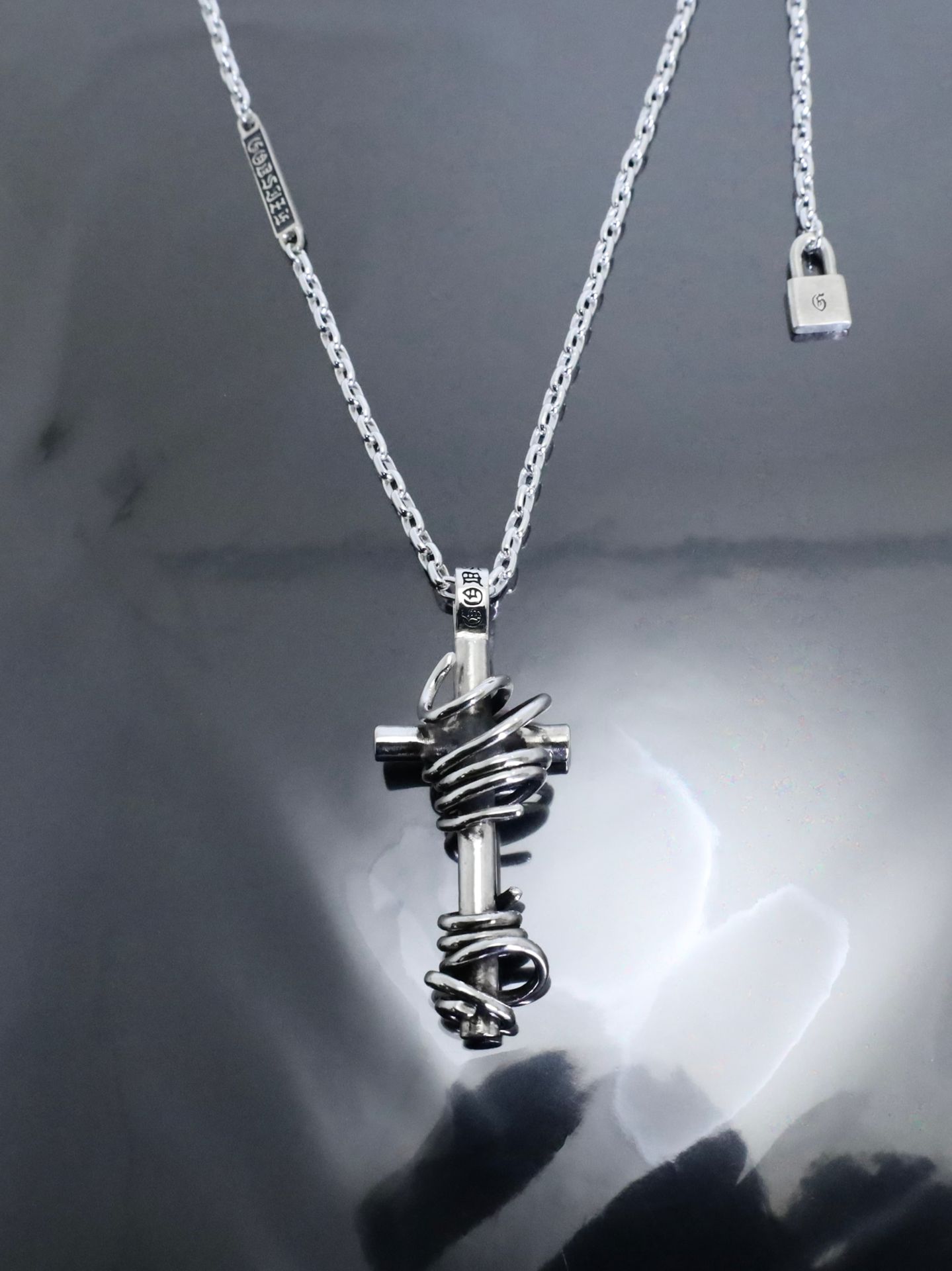 《受注生産》 THORNY CROSS [LARGE] #2 NECKLACE with GODSIZE® I.D. TAG / ソーニークロス L #2ネックレス ゴッドサイズ® I.D.タグ / 注文から4週間~後入荷予定
