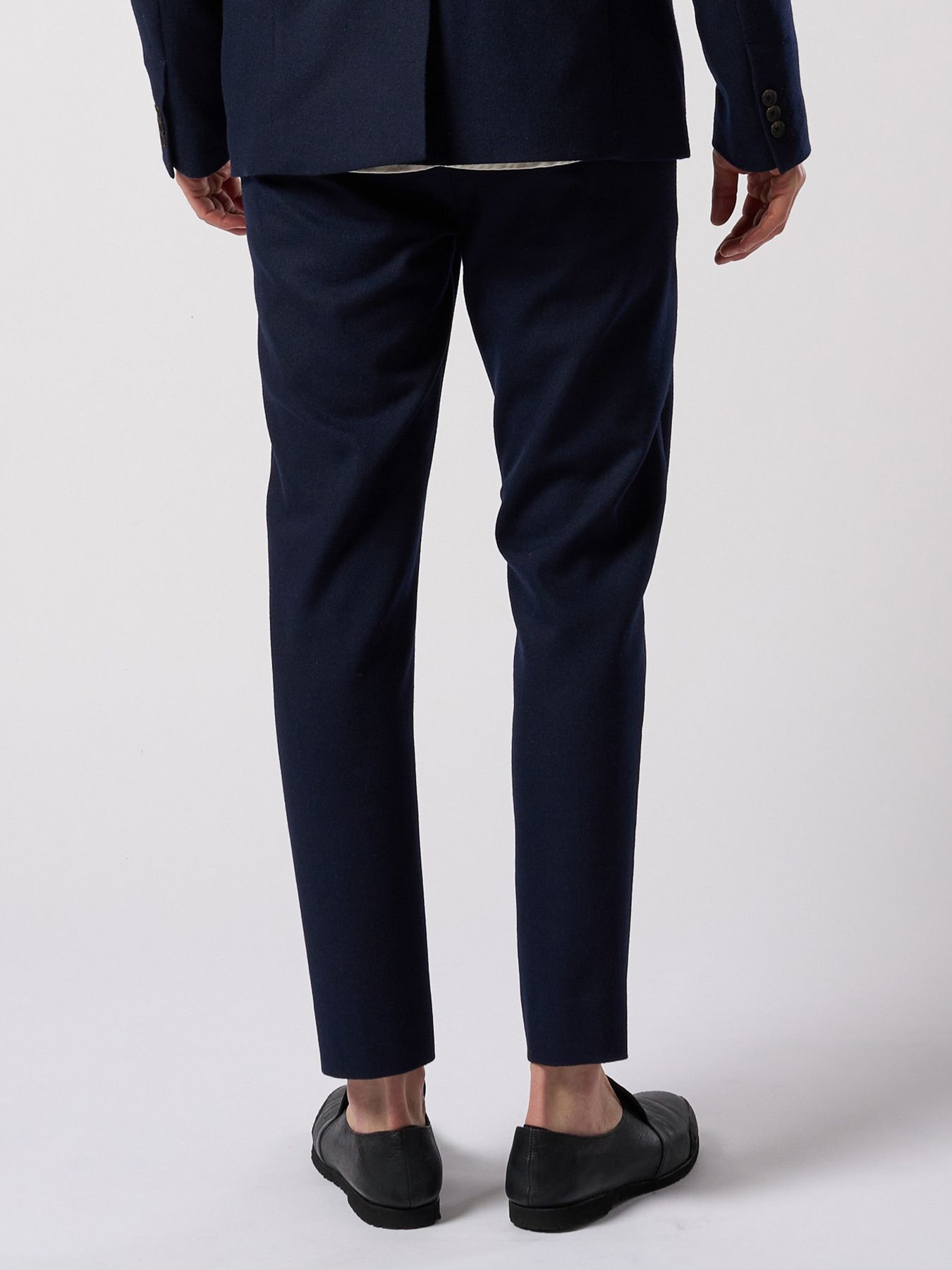 【予約品 4月19日(日) 18時締切】comfort pin-tuck slim slacks / コンフォート ピンタック スリムスラックス / ネイビー