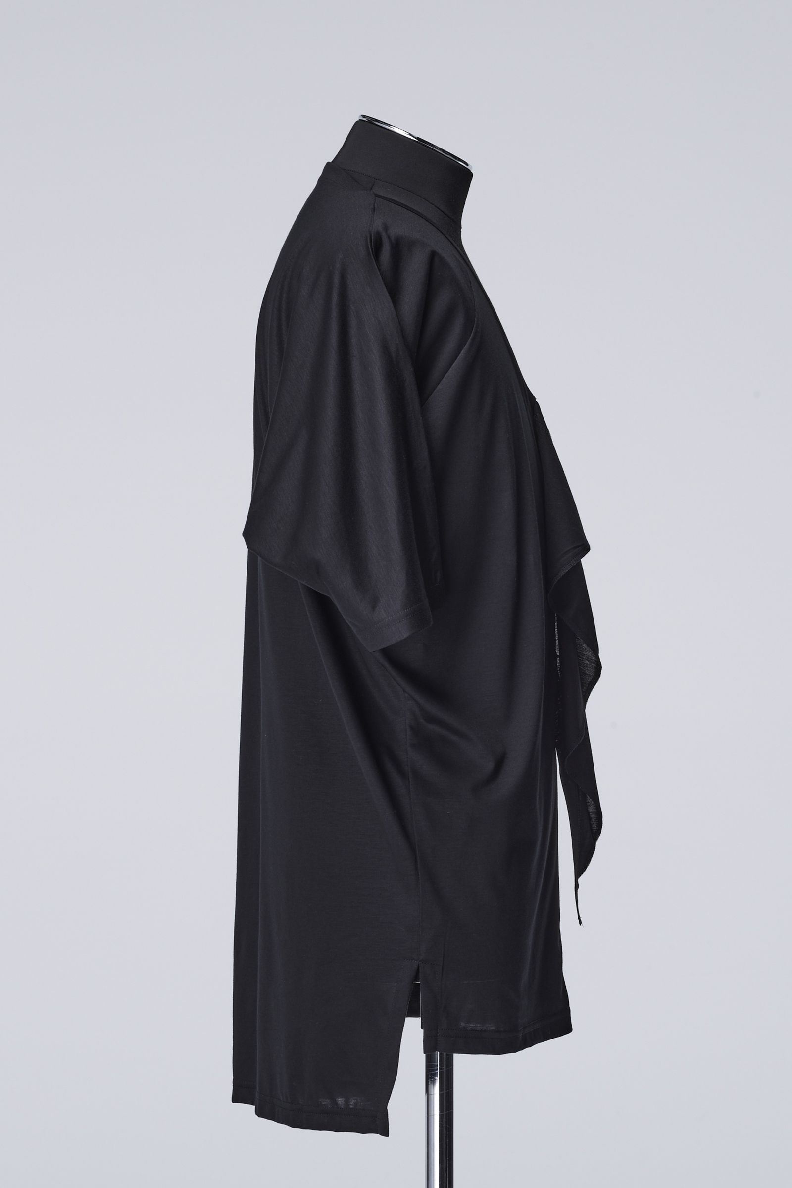 《予約》 Viscose Organic Frill V Dolman T-Shirt / ブラック 【THE ONENESS】 12月以降入荷予定