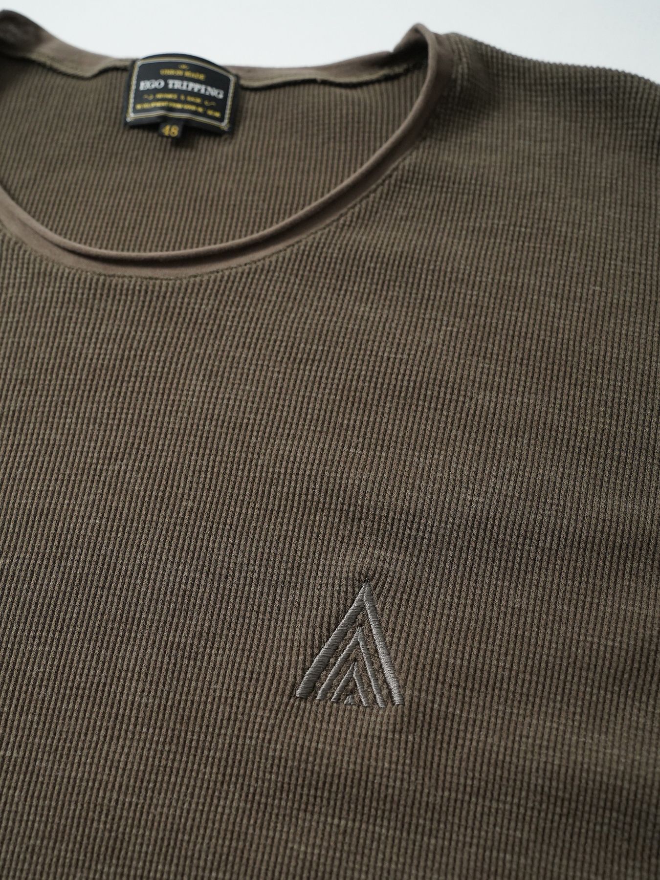 【予約品 5月27日(水) 締切】WOOLTHERMAL-TEE embroidery / アイコン刺繍 ローリングネックTシャツ / オリーブ