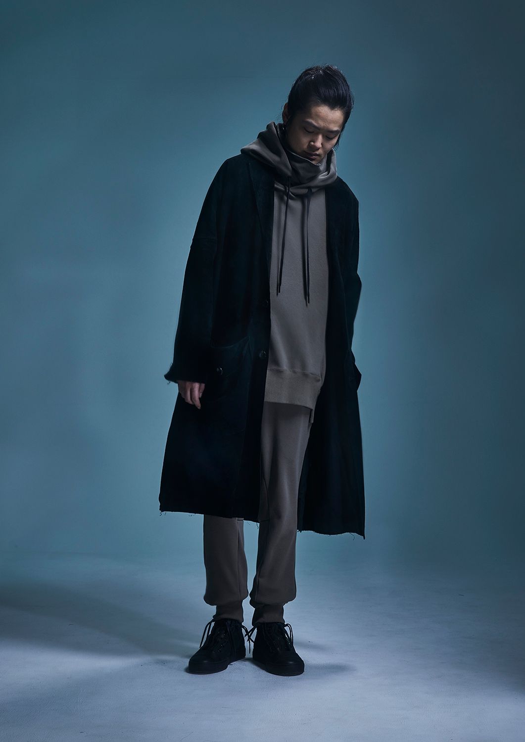 ストレッチコットンポリ ベロア加工ニット スエットパンツ / OLIVE 【STRUM】