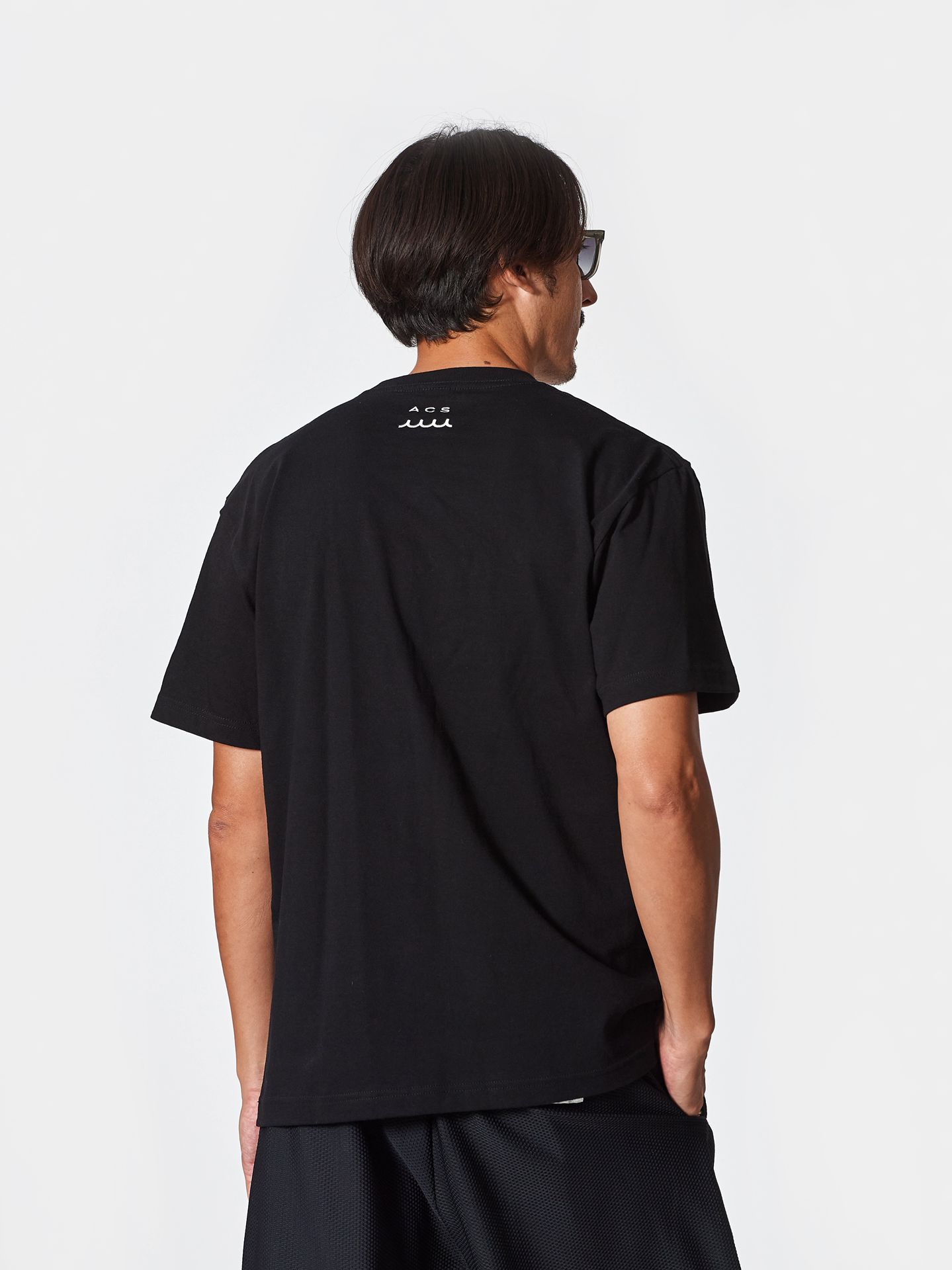 【予約】 muta College Logo Tee / Tシャツ / ブラック 【Acanthus×muta】