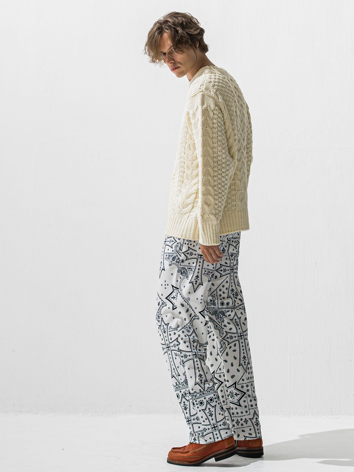 【予約品 9月6日(日) 締切】CABLE LAW SWEATER / ケーブル編みローゲージセーター / オフ