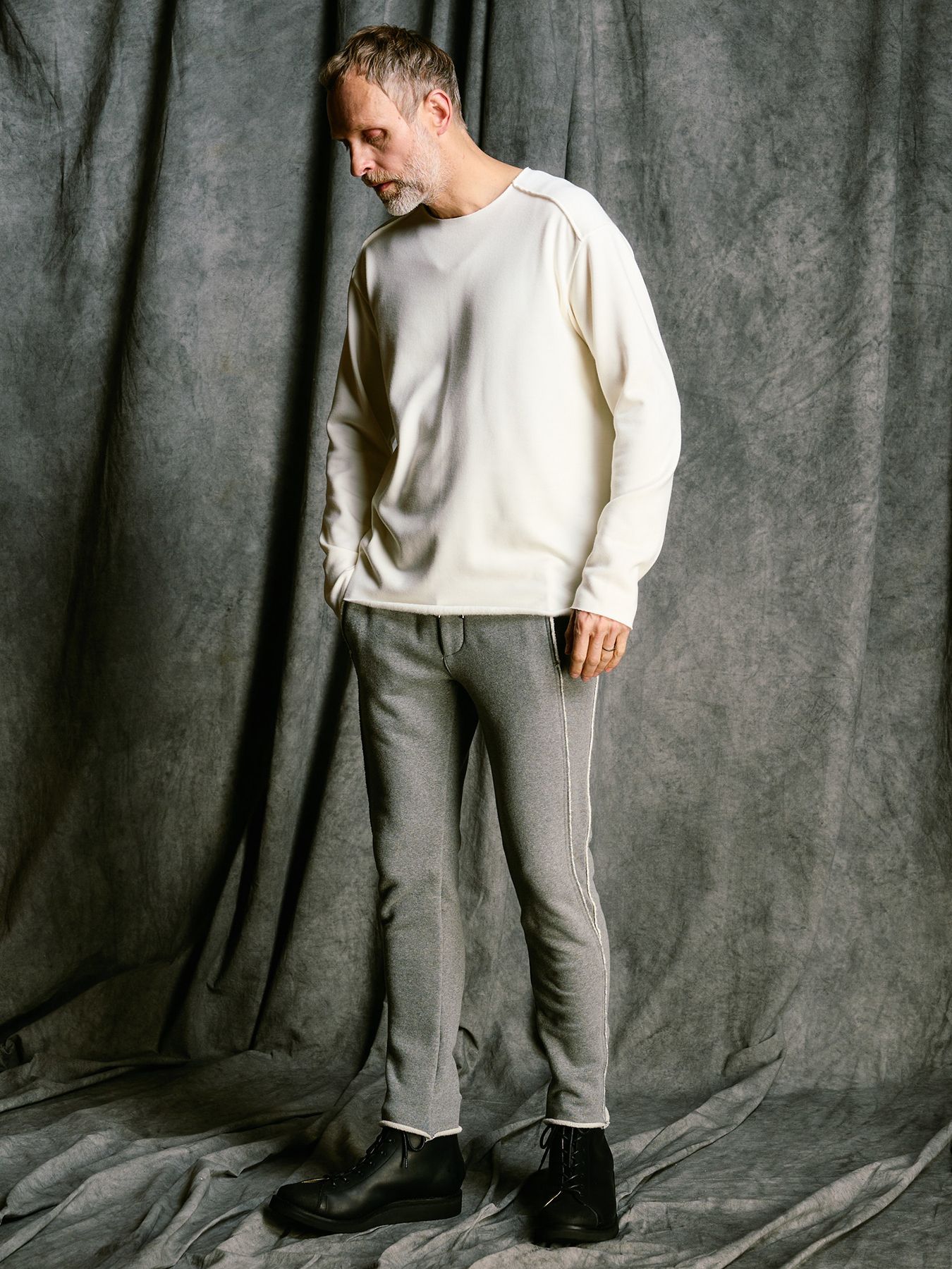 【予約品 4月19日(日) 18時締切】back boa cut-off crew / バックボア カットオフ クルーネック/ ホワイト