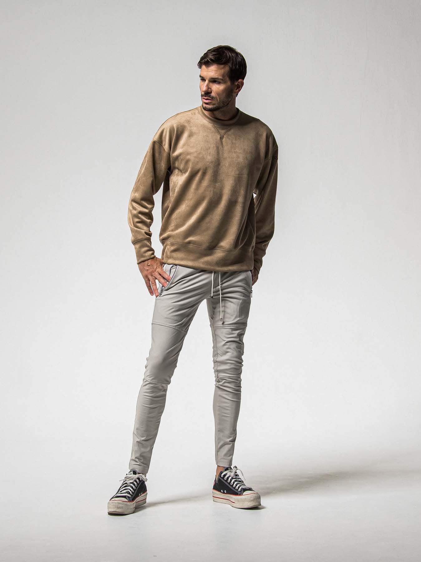 【予約品 8月31日(日) 締切】SUEDE DROP TRAINER / スウェード ドロップショルダートレーナー / ブラウン