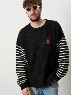 【予約品 5月8日(木) AM10時 締切】 アクリルバルキービックワッフルボーダーカートベアワッペン ワイドシルエットプルオーバー / ブラック
