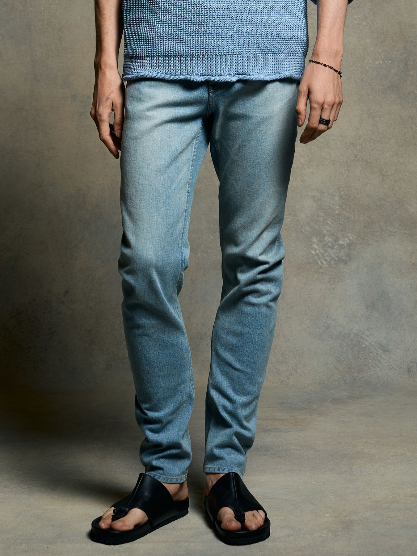 【予約品 9月23日(火) 締切】slim banana denim / スリムバナナデニム / アイスブルー