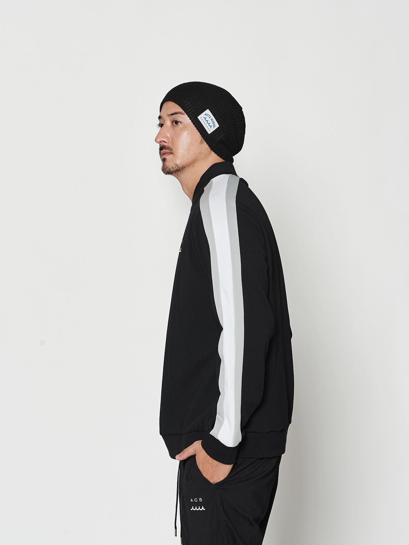 【予約品 10月9日(木) 締切】muta Polo Crewneck / 衿付スウェット / ブラック【Acanthus × muta MARINE】