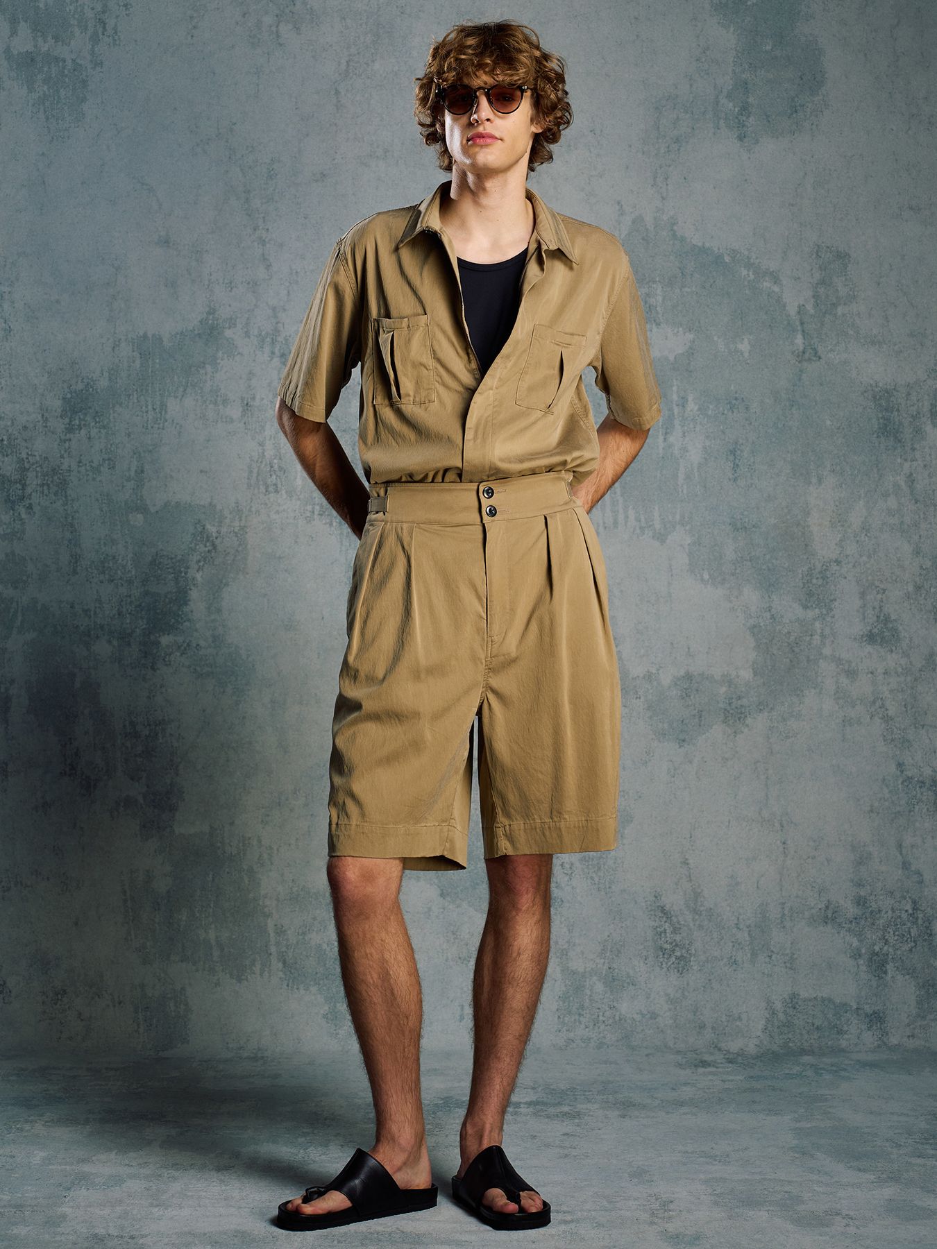 【予約品 1月25日(日) 締切】front-zip shirt H/S / フロントジップ ハーフスリーブシャツ / ダルベージュ