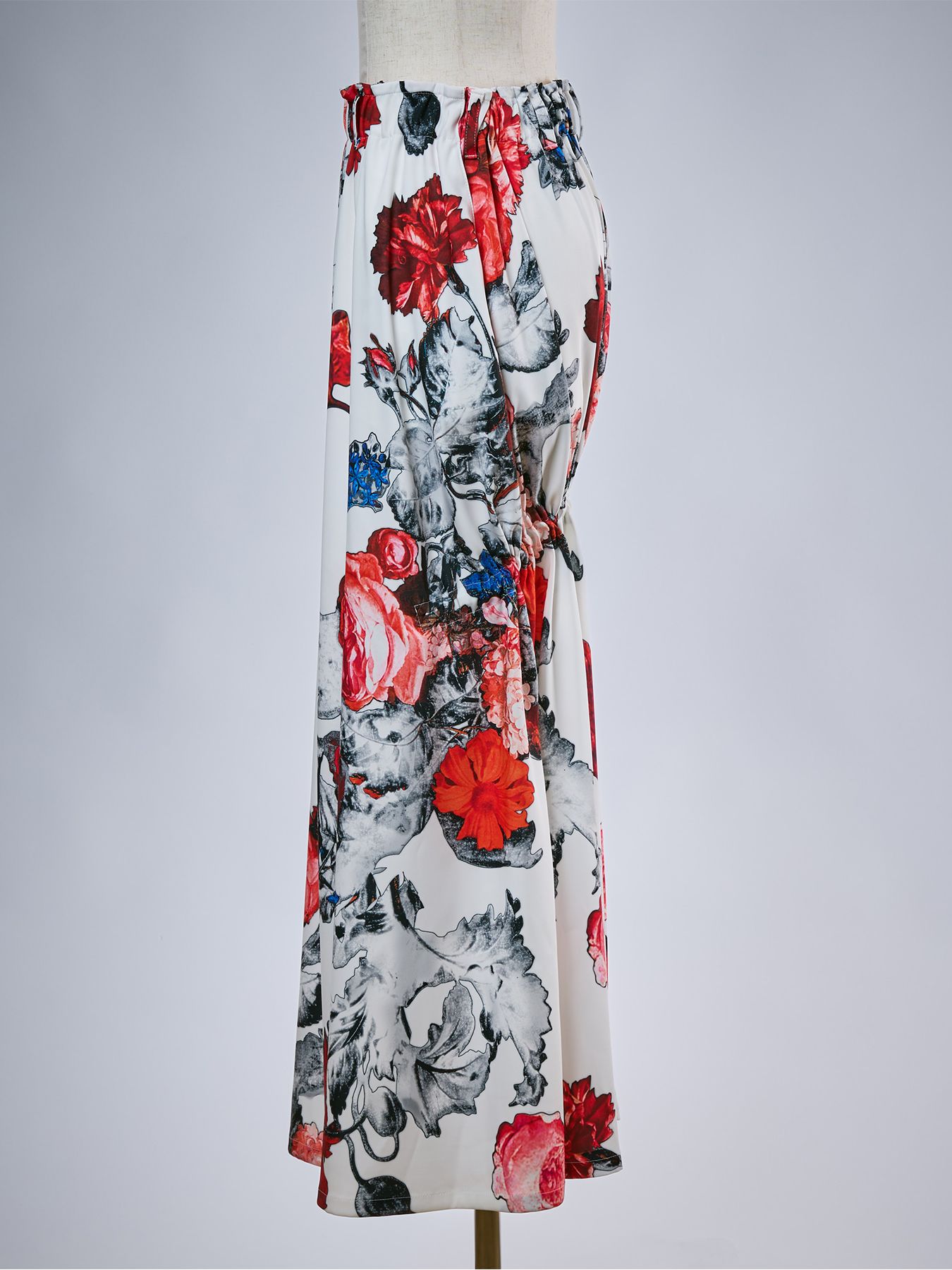 【予約品 10月26日(月) 締切】THEONENESS-FLORA Shirring Skirt / シャーリングスカート / ホワイト