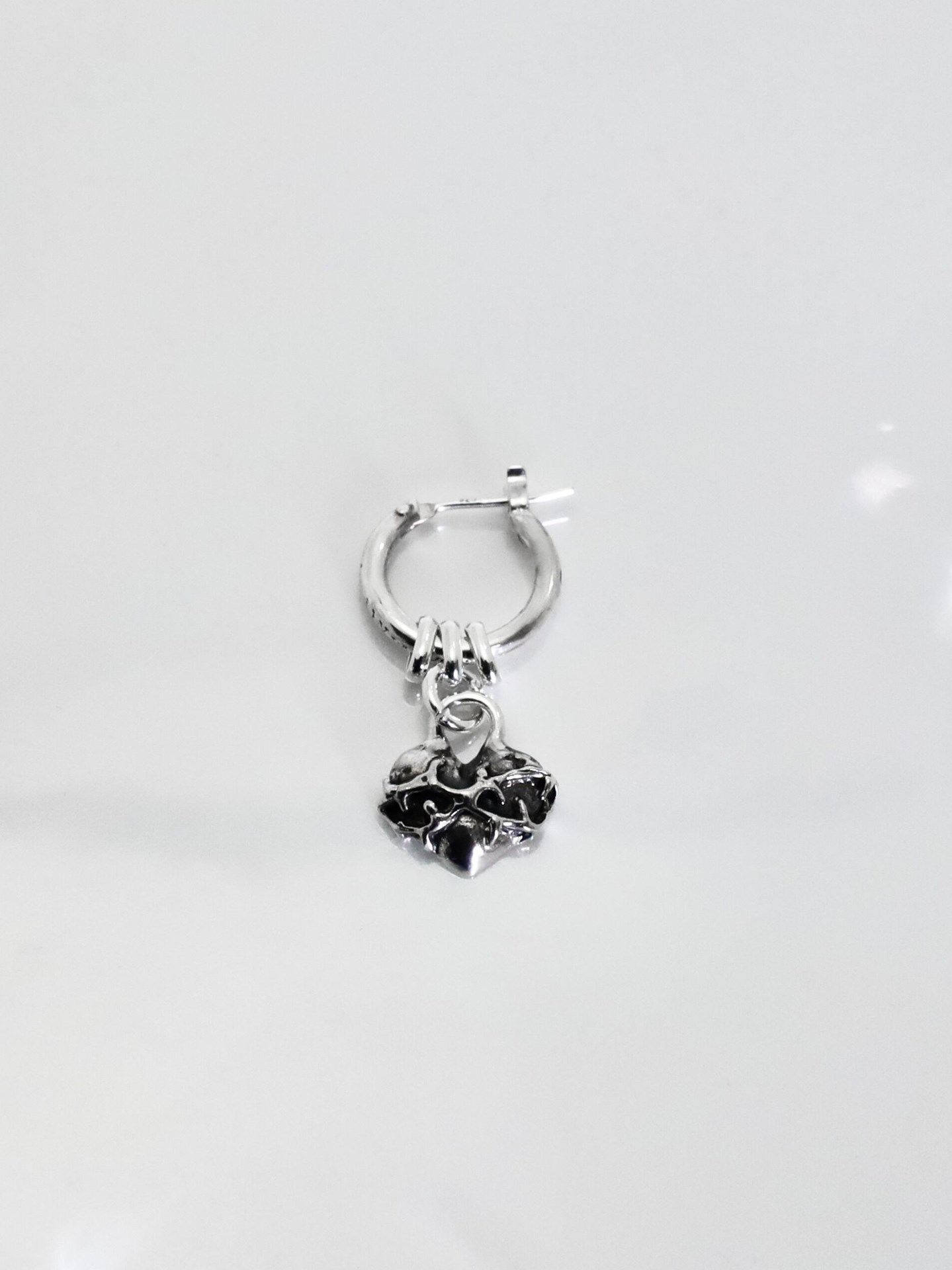 《受注生産》 THIN HOOP -raised by wolves- with OVAL and HEART / レイズド・バイ・ウルヴス シンフープ ウィズ オーバル&ハート 【注文から2～3週間後入荷予定】