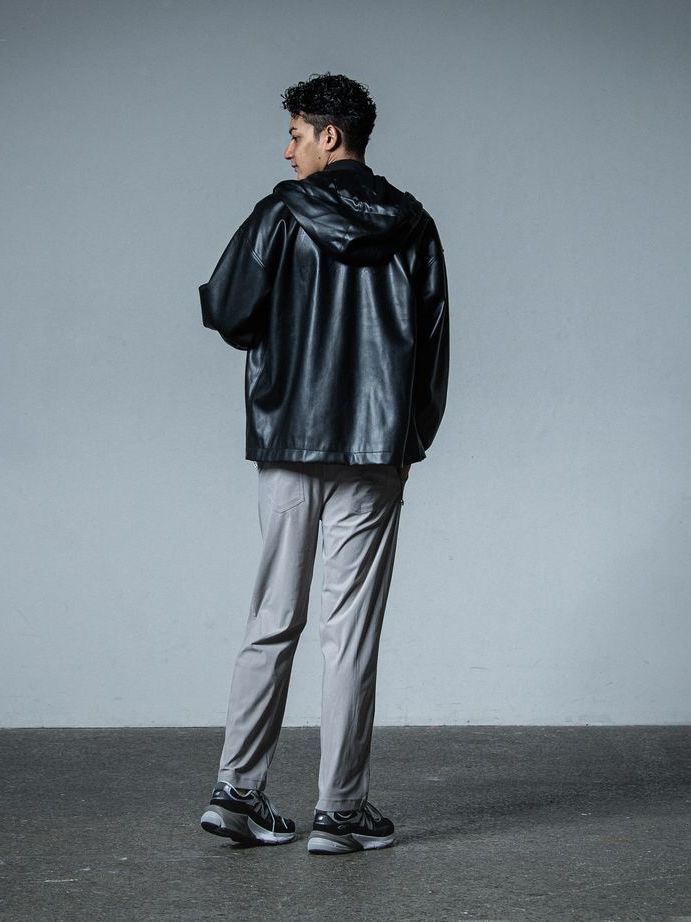《予約品》 coach hoodie  / レザーコーチパーカー / ブラック