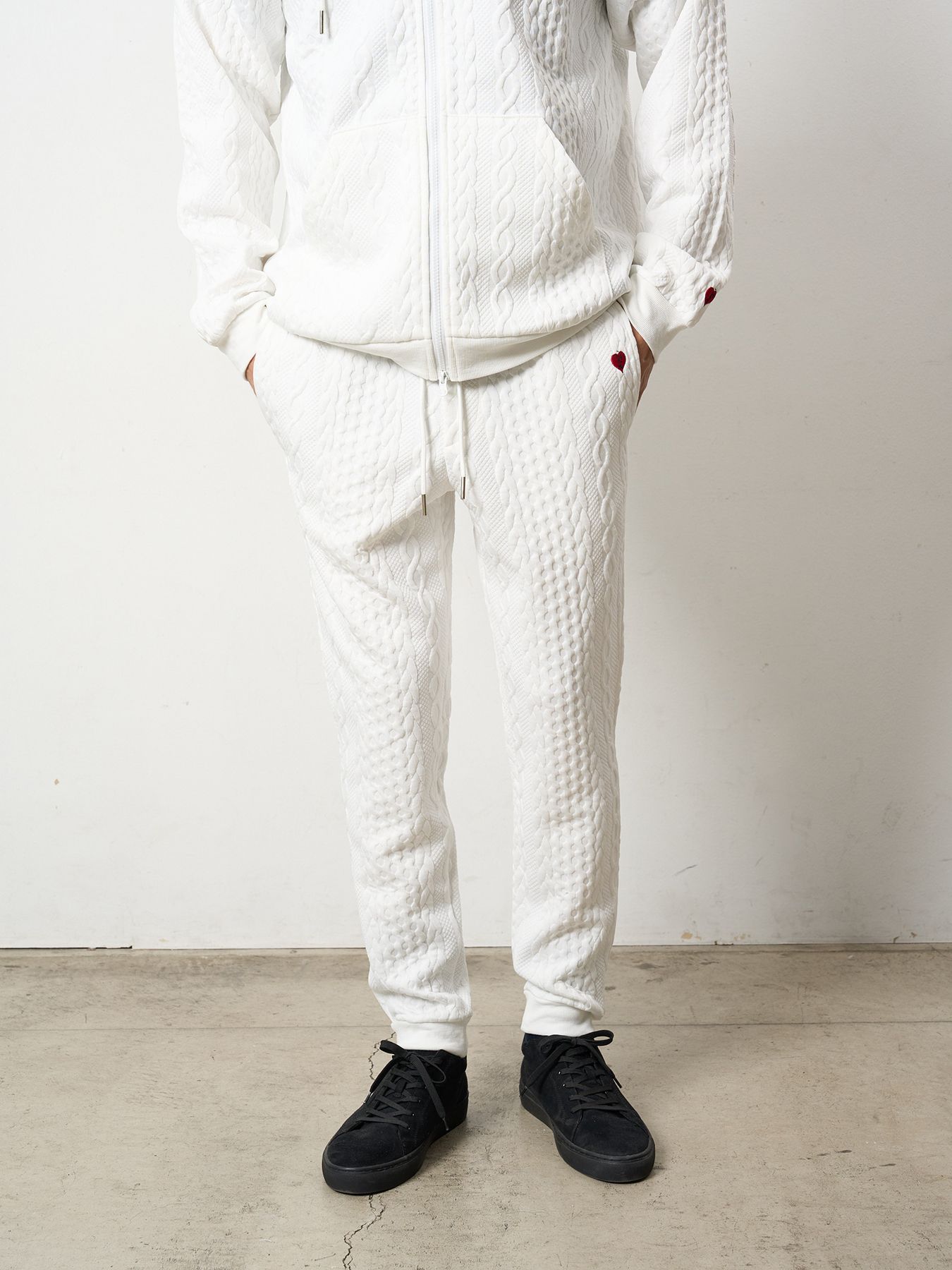 【予約品 5月8日(木) AM10時 締切】 ケーブルジャガードダブルフェイス サガラ刺繍リブパンツ / ホワイト