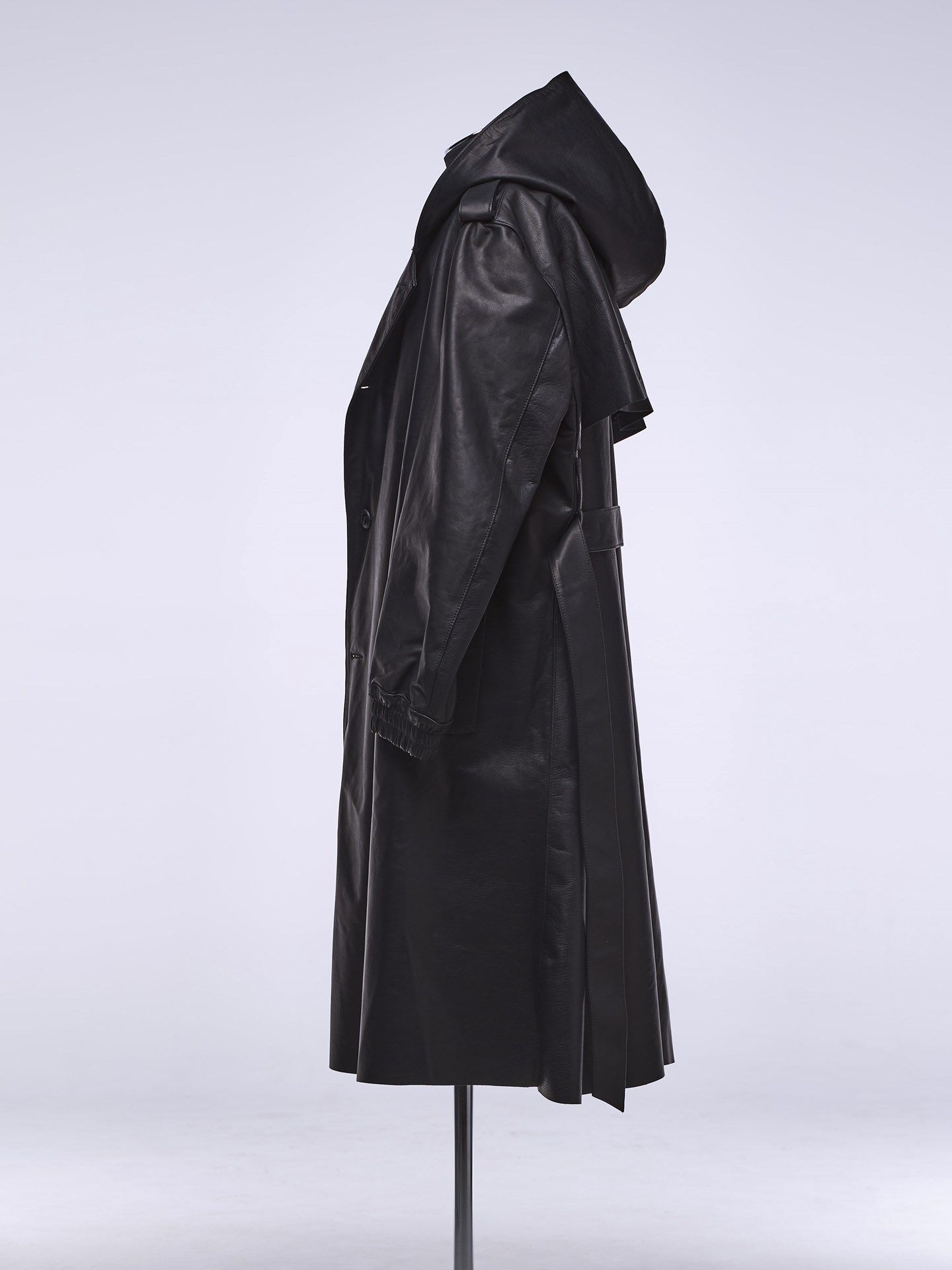 《予約品》 LeatherDrapeHoodie / レザーフードジャケット / ブラック 【THE ONENESS】