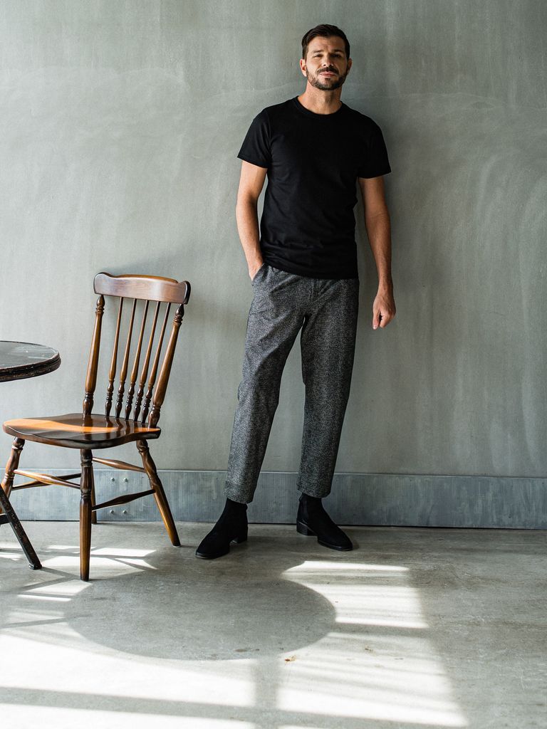《予約品3月3日18：00締め》 ICON BASIC TEE / バックロゴTシャツ / ブラック