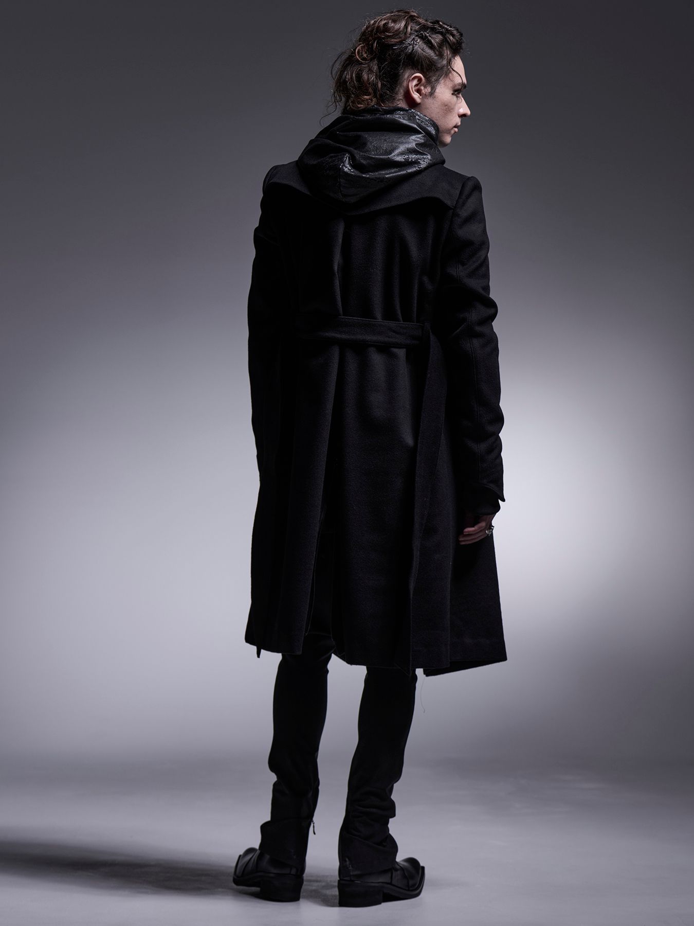 【予約品 7月13日(日) 締切】W-Peaked Coat / ダブルピークドラペル コート / ブラック