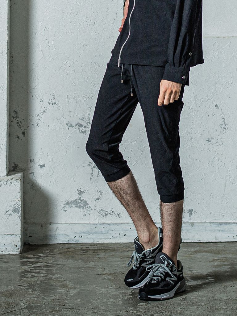 RE cropped PT / ナイロンイージークロップドパンツ / ブラック