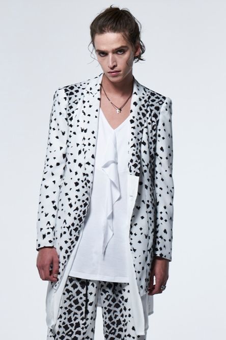 《予約品》 LayeredPeackedJacket / ホワイトレオパード 【kiryuyrik】 2023年3月以降入荷予定