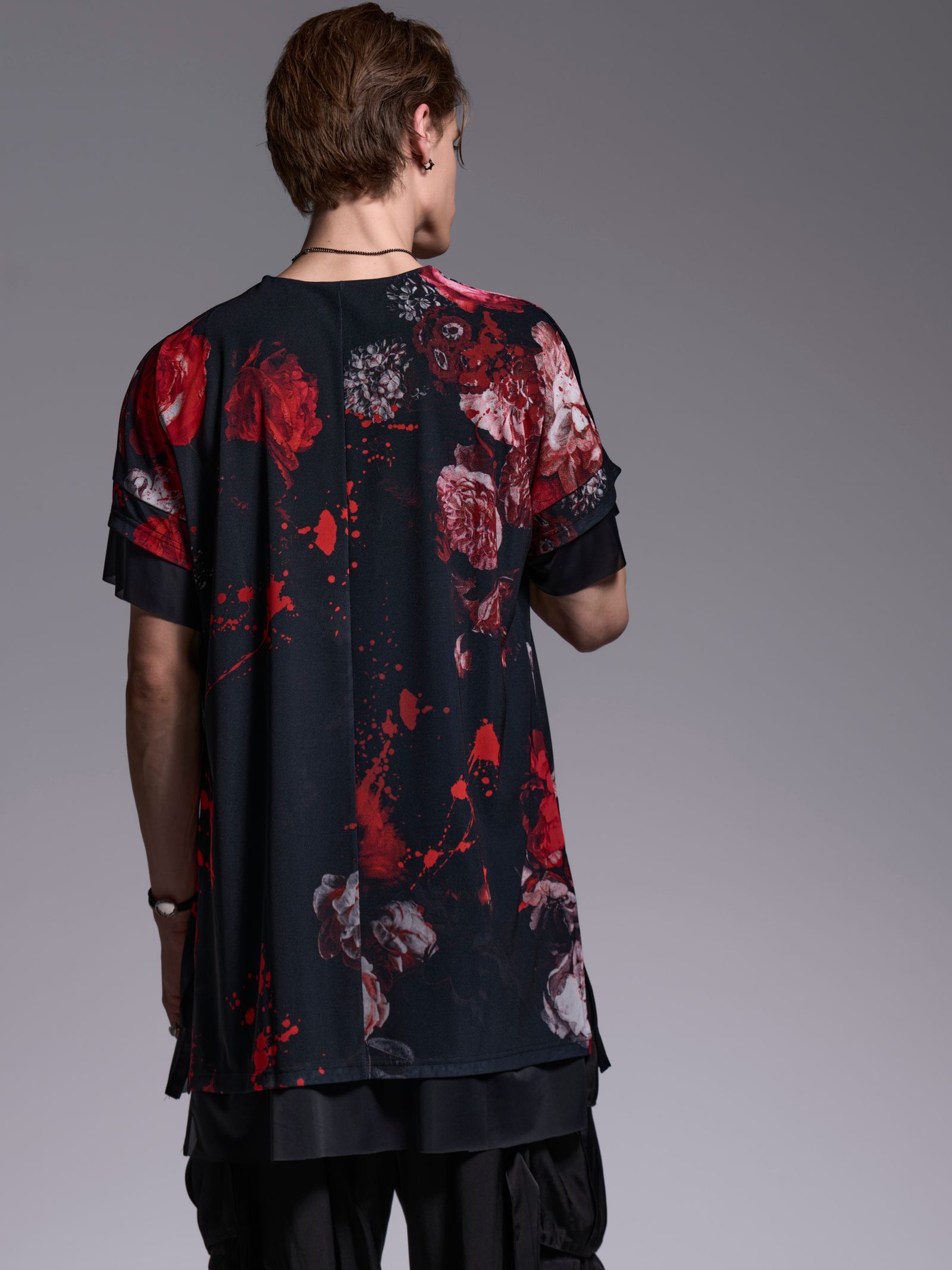 【予約品 1月4日(日) 締切】Crew Neck Layered-T / クルーネック レイヤードTシャツ / ブラックフローラ