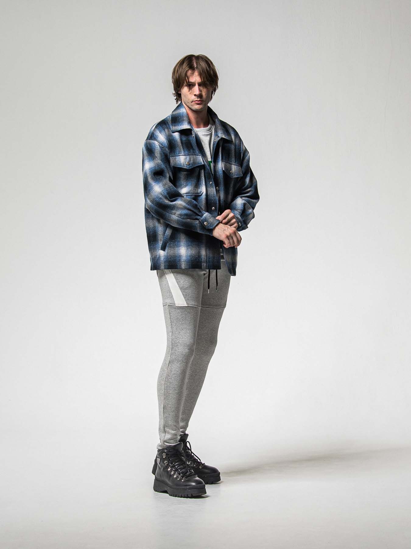【予約品 8月31日(日) 締切】FRIDAY OLD LOGO VEROURS FLEECE TRAINER / FRIDAYコラボ オールドロゴ ベロアフリース トレーナー / グレー
