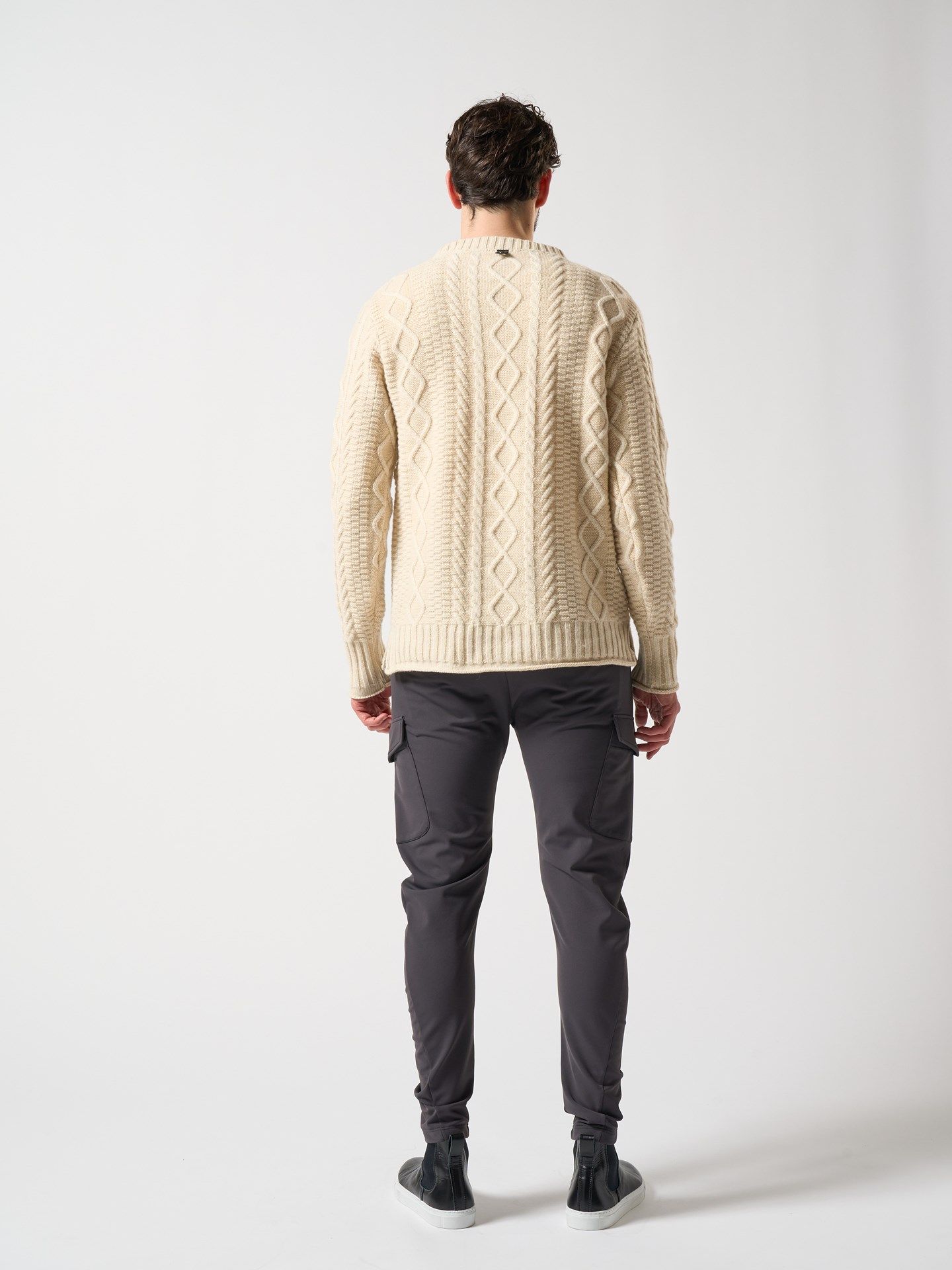 plating cable knit turtle / プルオーバー / ホワイト