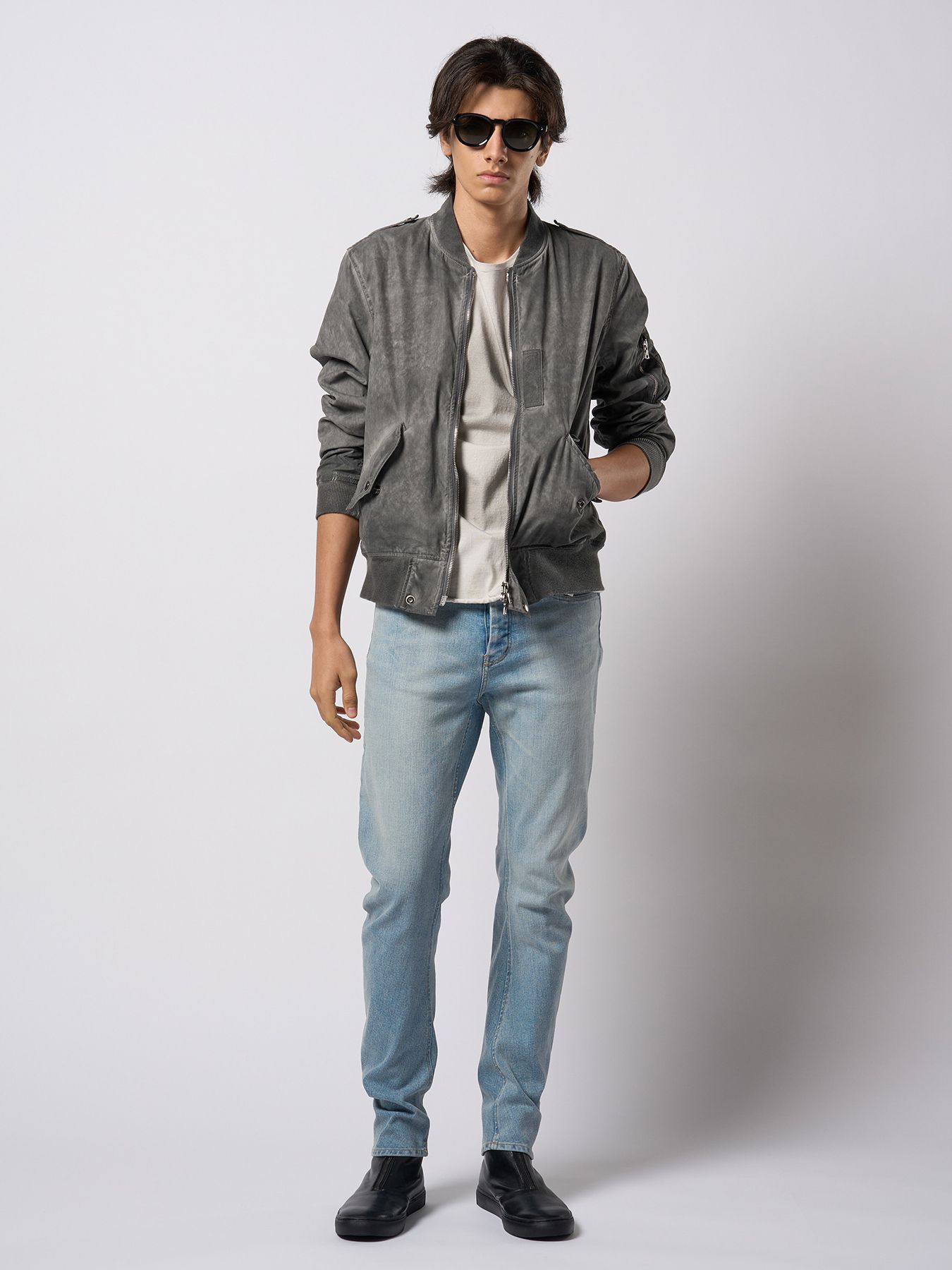 【予約品 9月23日(火) 締切】slim banana denim / スリムバナナデニム / アイスブルー