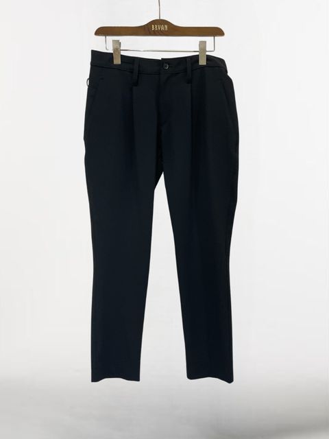 日本限定 tapered slacks  / ブラック