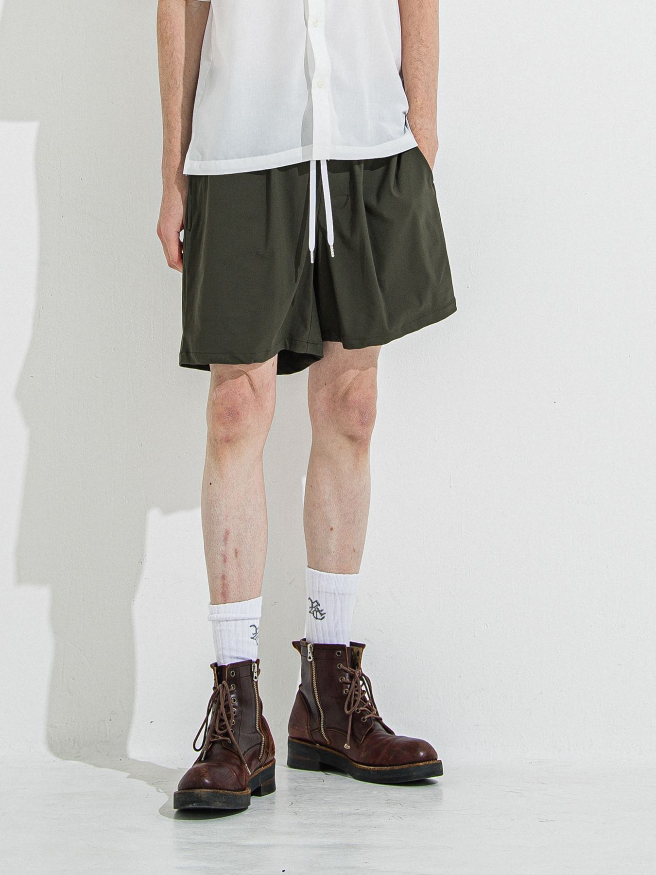 【予約品 】TV NYLON SHORTS / ティーヴィーナイロンショーツ / カーキ