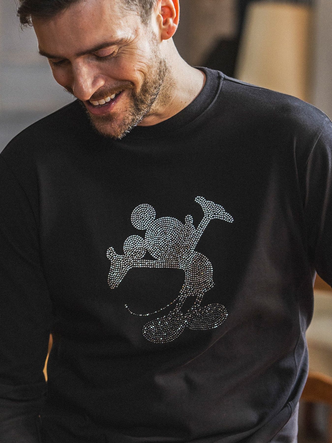 《ミッキーマウス コラボ》ラインストーンシルエットロングTシャツ  / ブラック【Disney × 1PIU1UGUALE3 RELAX】