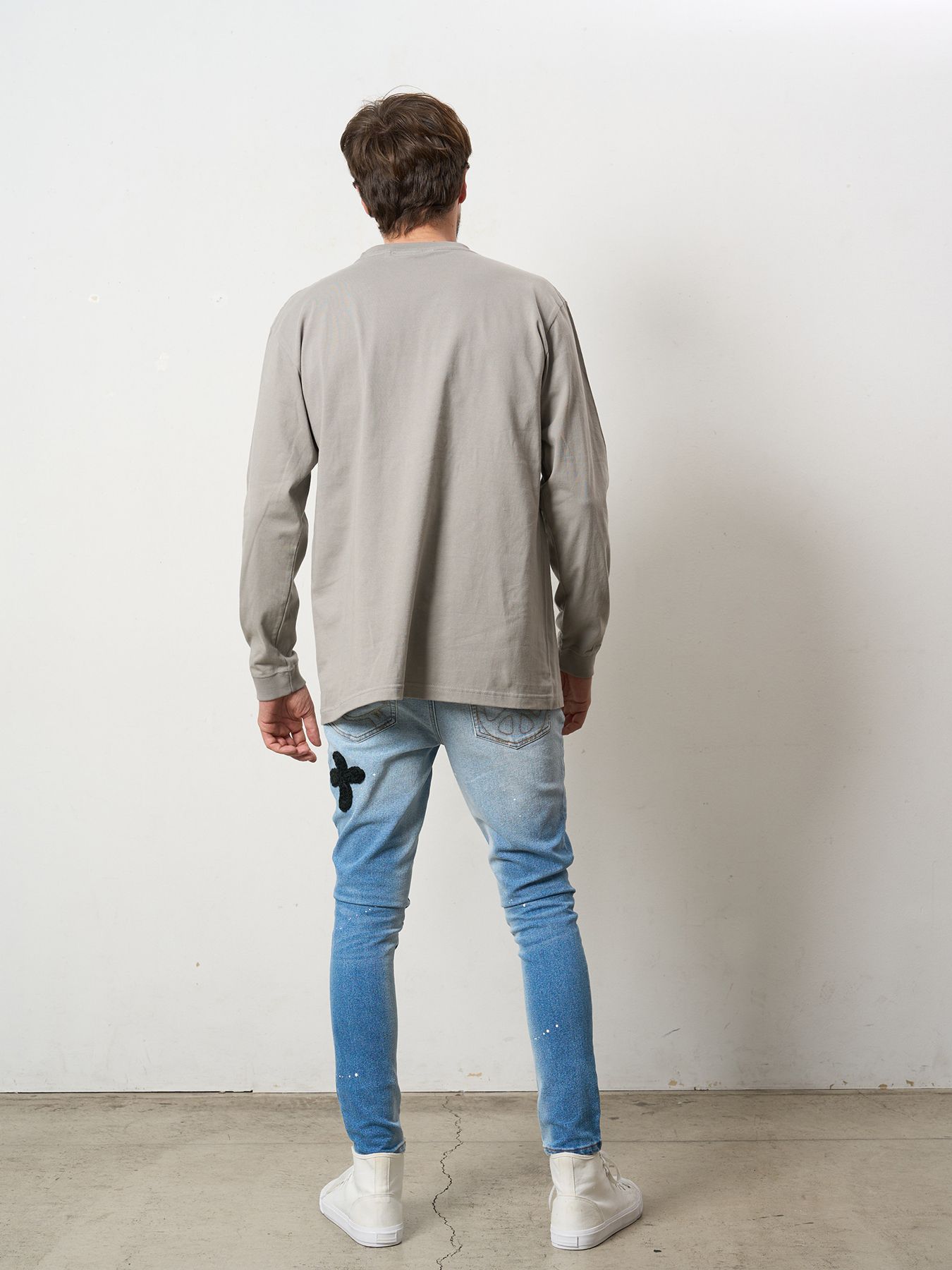 【予約品 5月8日(木) AM10時 締切】 5.6ozコットン天竺 レオパードスタースマイル発泡プリント LS Tシャツ / チャコールグレー