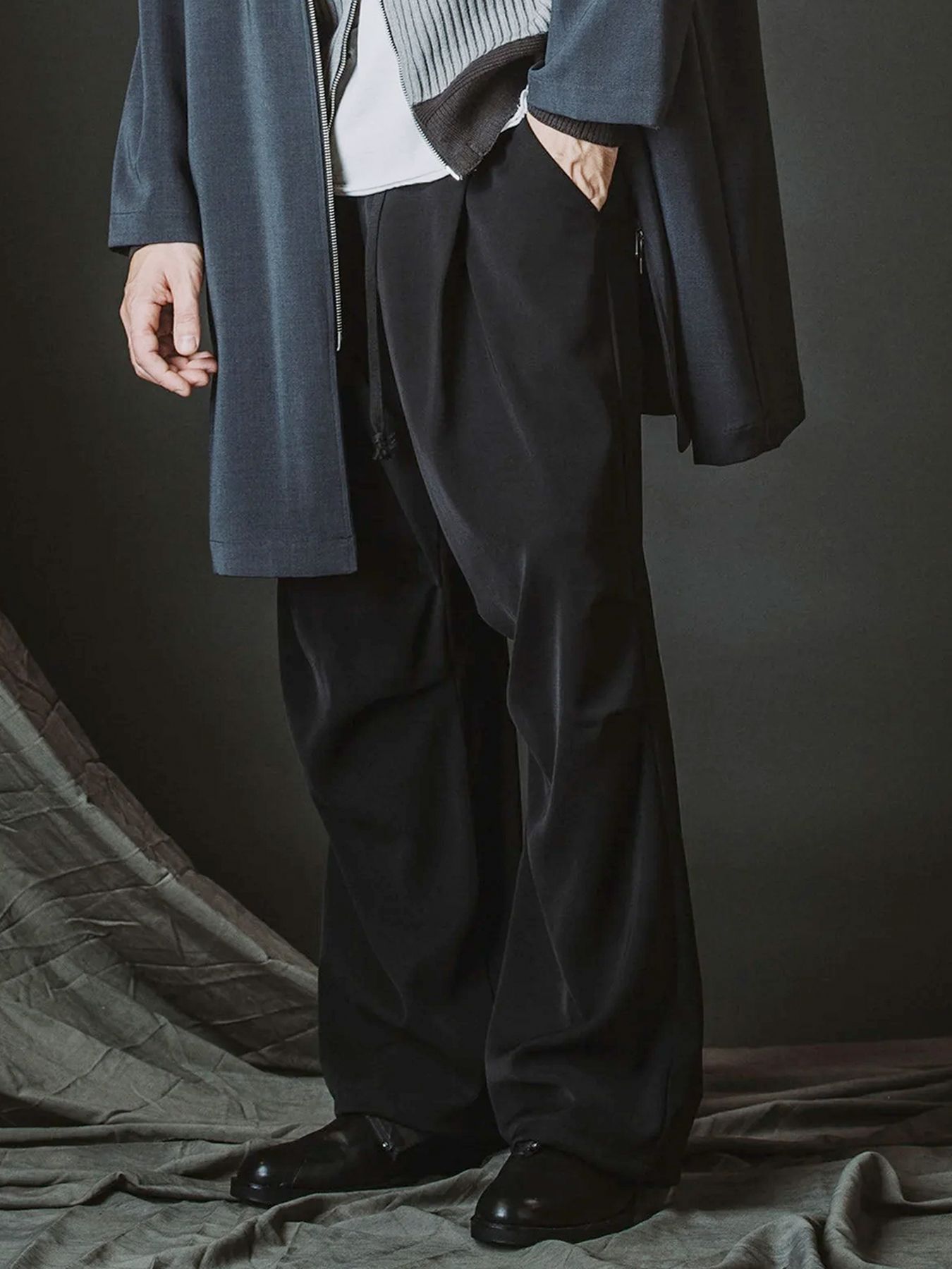 イージーバギーパラシュートトラウザーズ / ブラック【NO ID.】