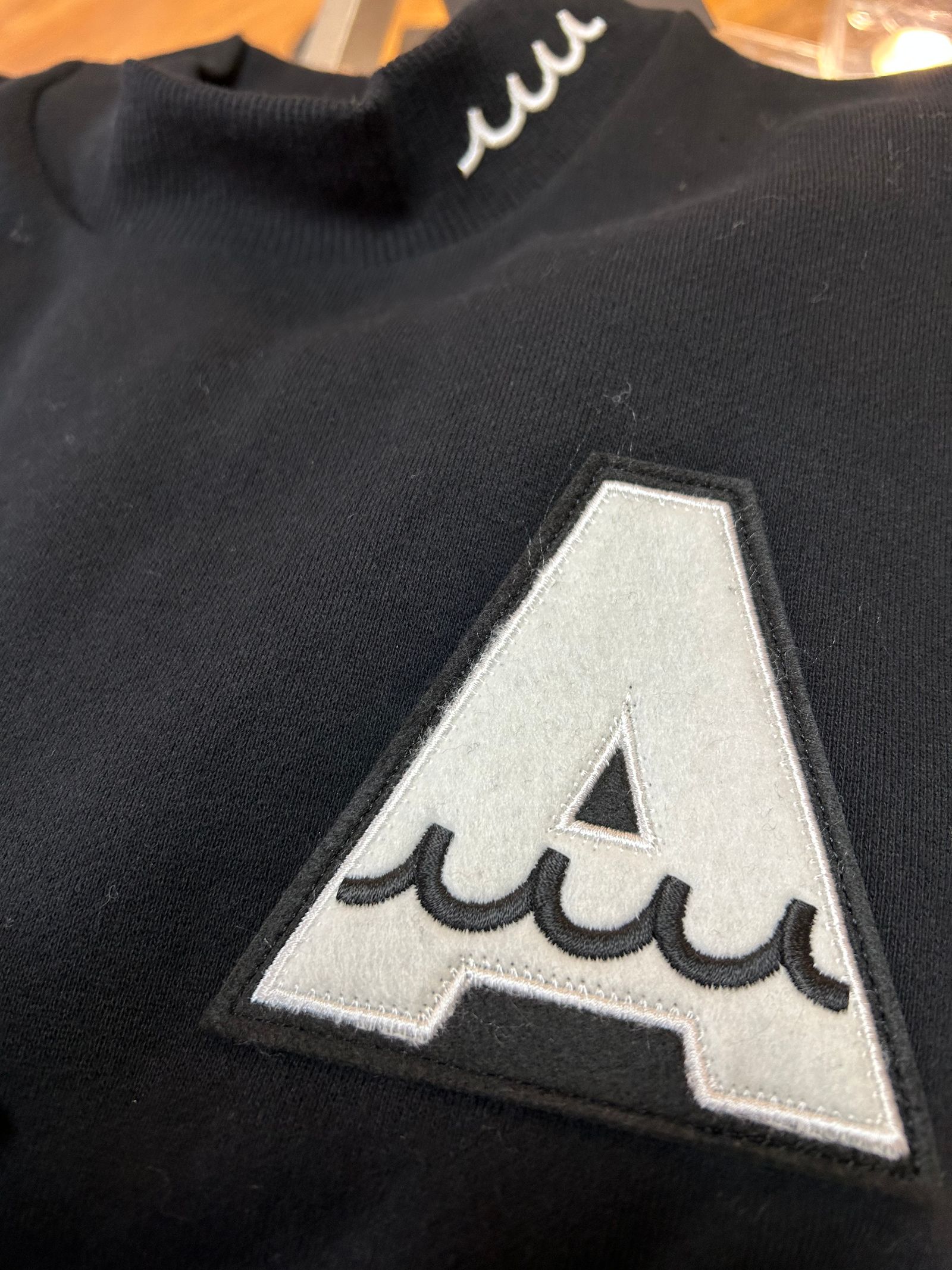 muta Mockneck Sweatshirt / スウェット / ブラック 【Acanthus×muta】
