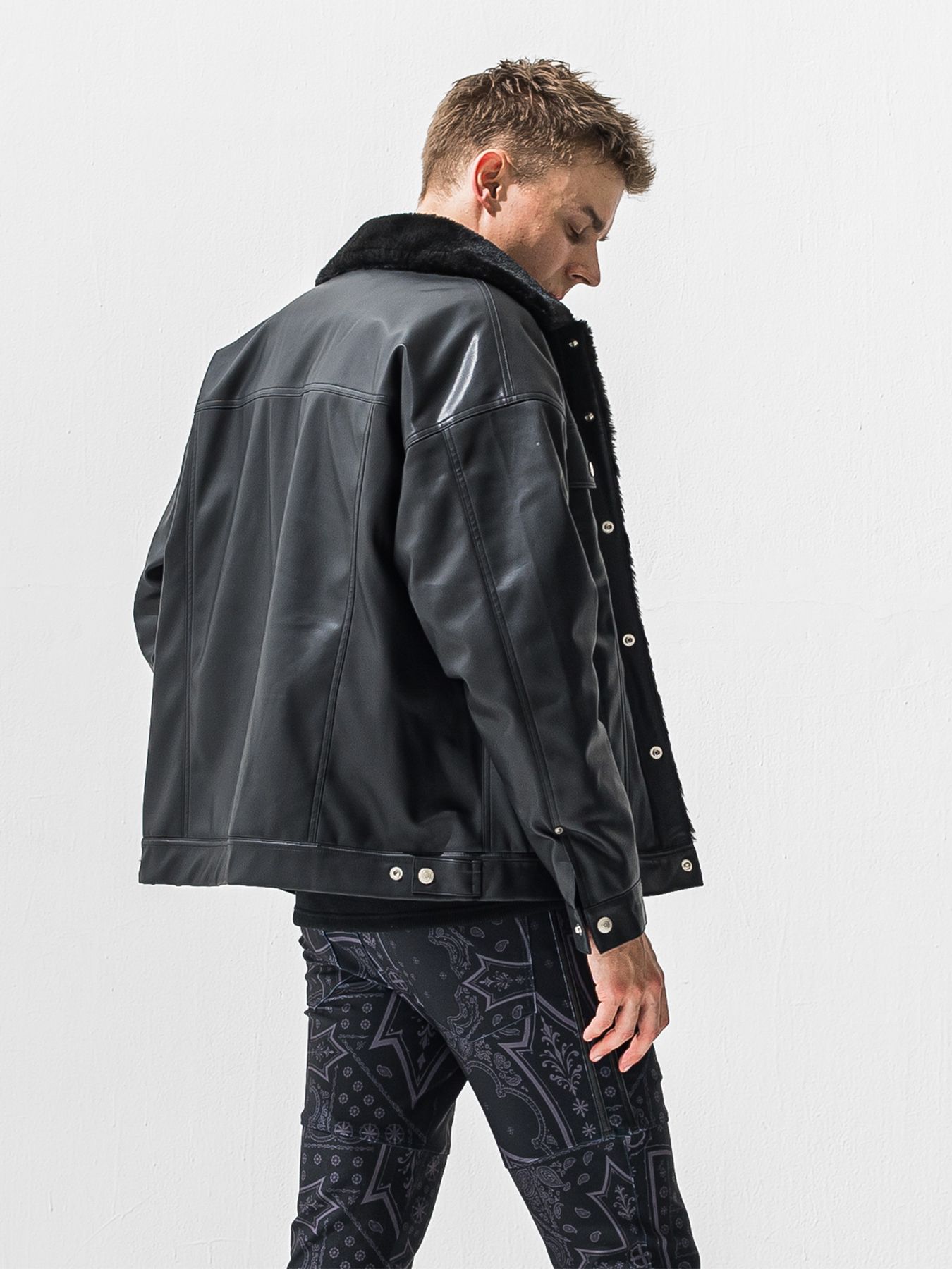【予約品 9月6日(日) 締切】LEATHER FUR OVER G / レザー ファー オーバー Gジャン / ブラック