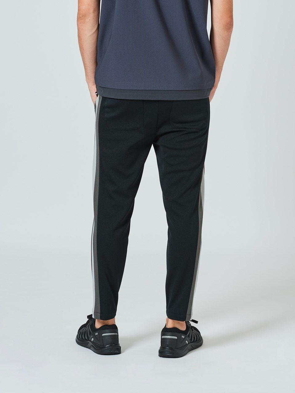 (予約品2023年10月19日18時締め) Track Pants / トラックパンツ / ブラック