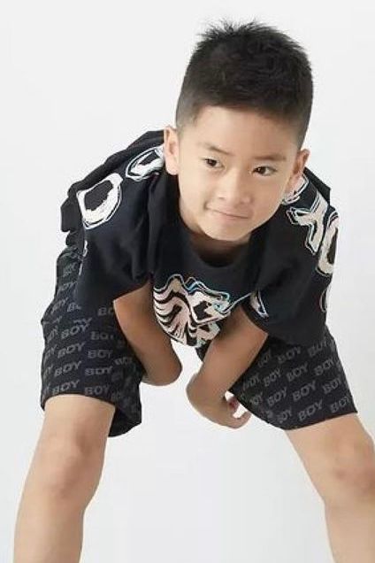 【Kids】 ピンクロゴプリントTシャツ / ブラック  【BOY LONDON】