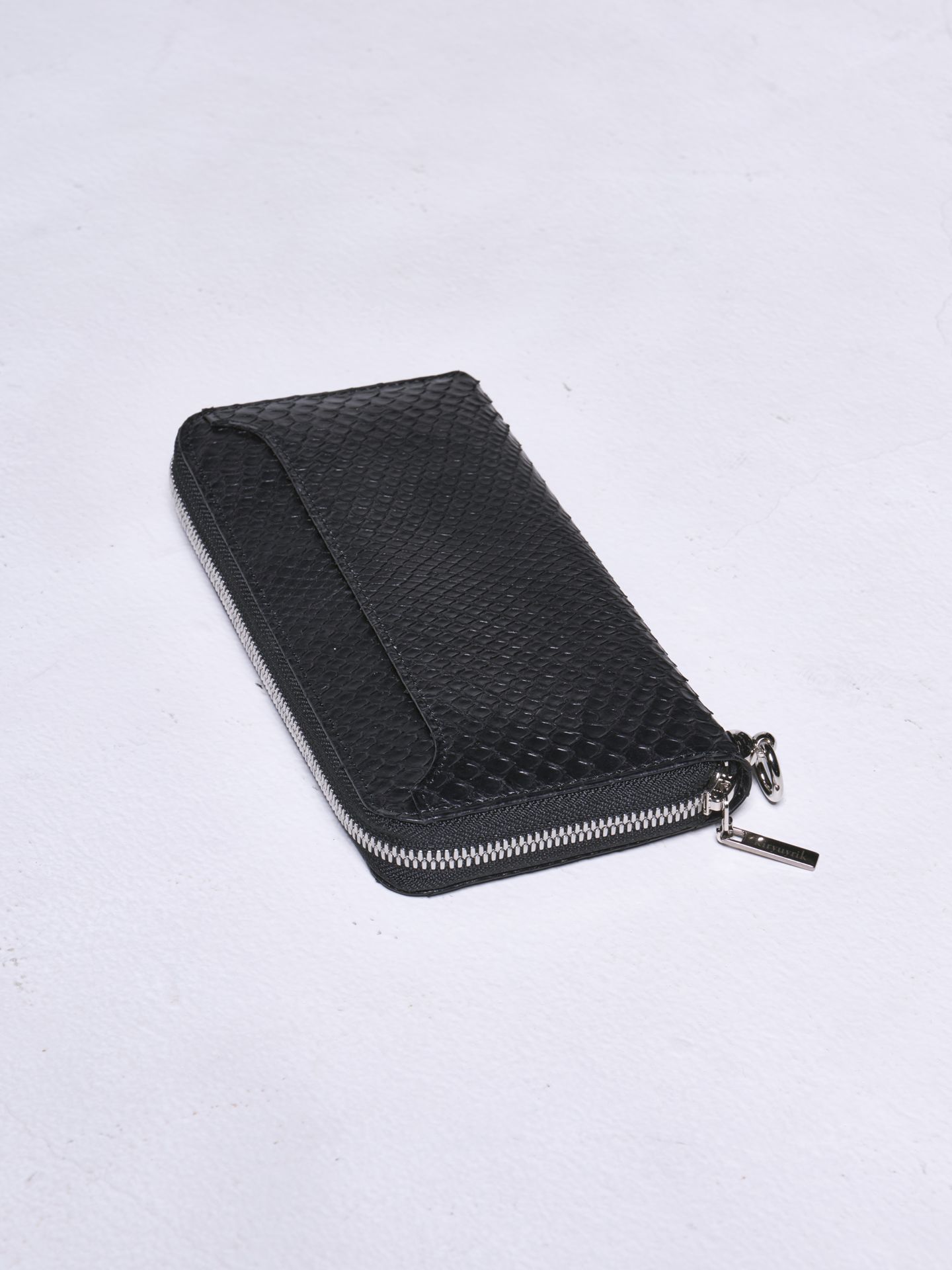 RoundZippSlitWallet / ラウンドジップウォレット / ブラックパイソン MADE IN JAPAN