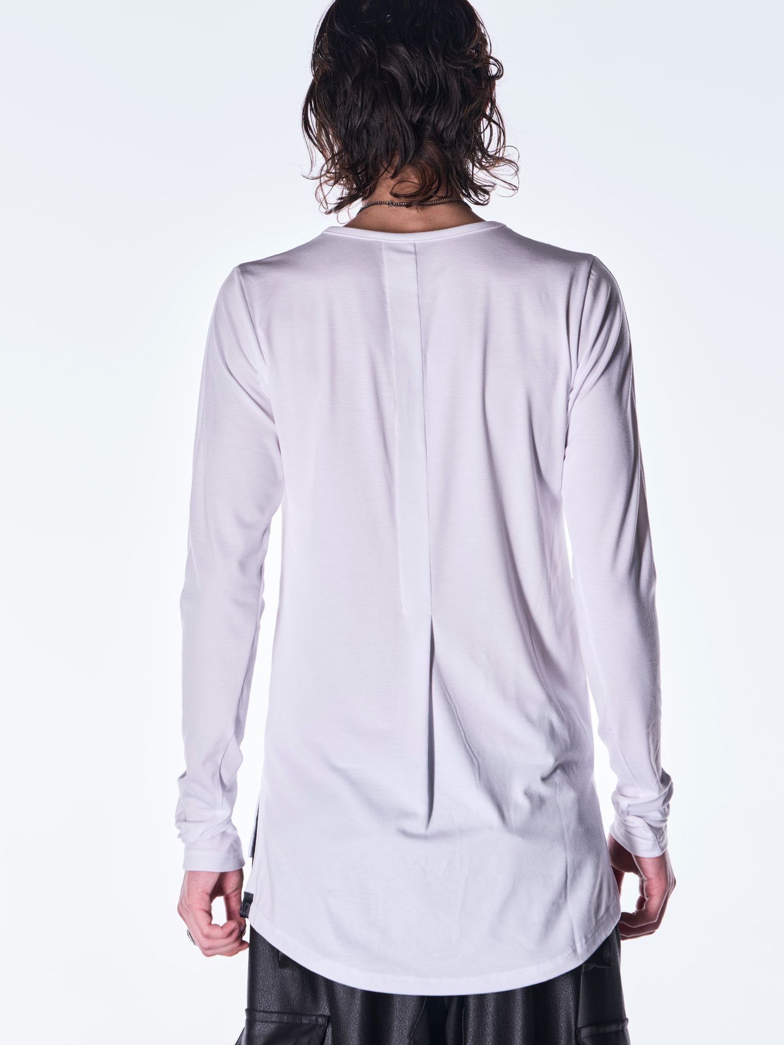 【予約品 6月29日(月) 締切】BEATENJIKU V Neck T-Shirt / Vネック Tシャツ / ホワイト